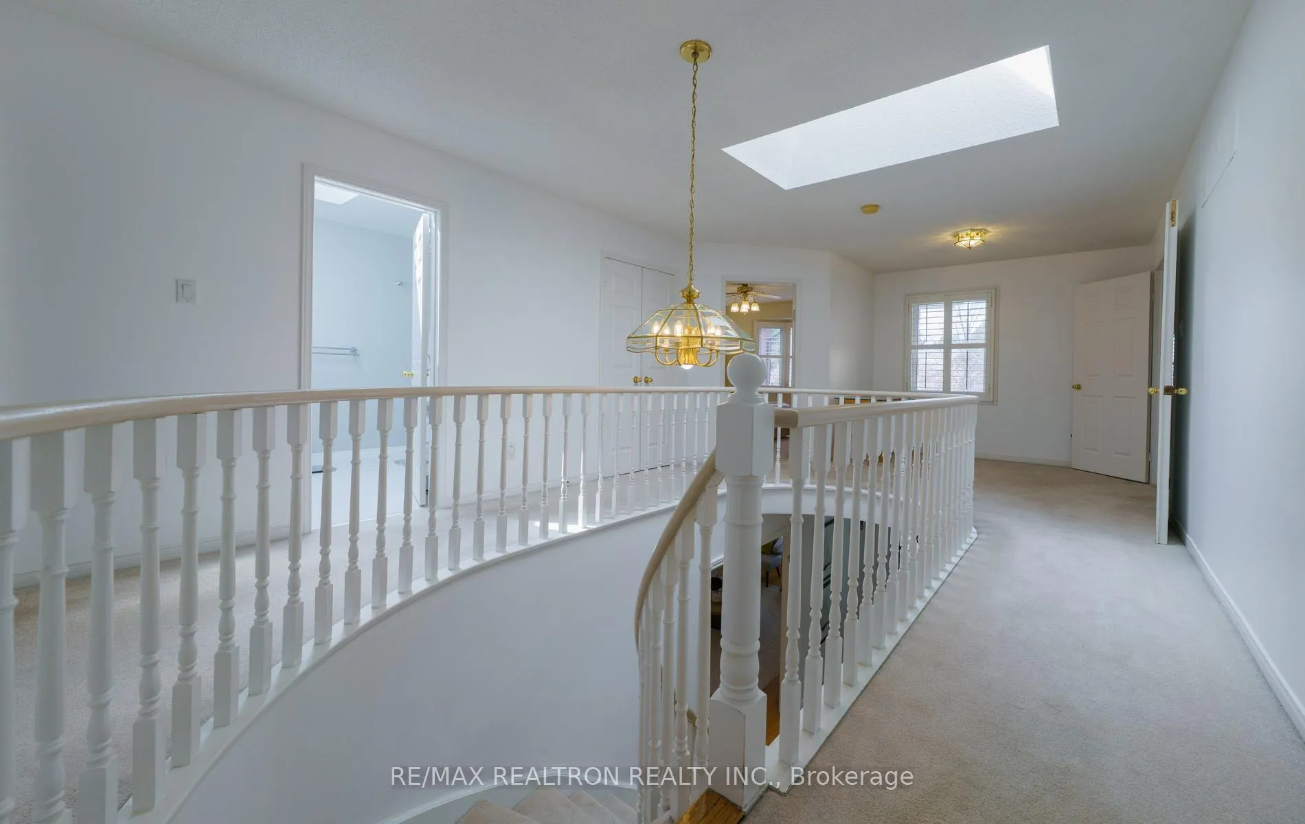 Photo 33 of 599 York Hill Boulevard, Vaughan, Crestwood-Springfarm-Yorkhill — HOMEH