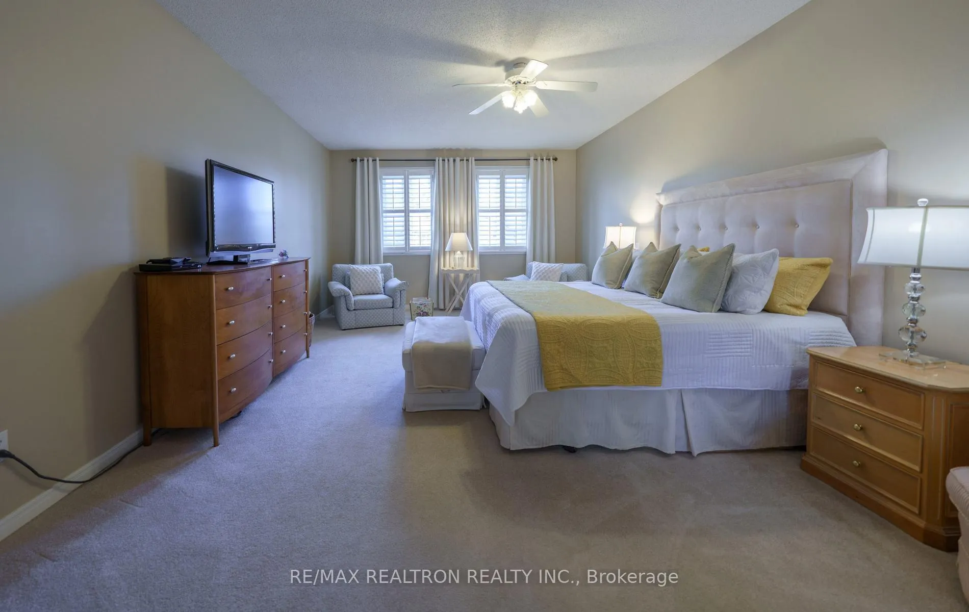 Photo 35 of 599 York Hill Boulevard, Vaughan, Crestwood-Springfarm-Yorkhill — HOMEH