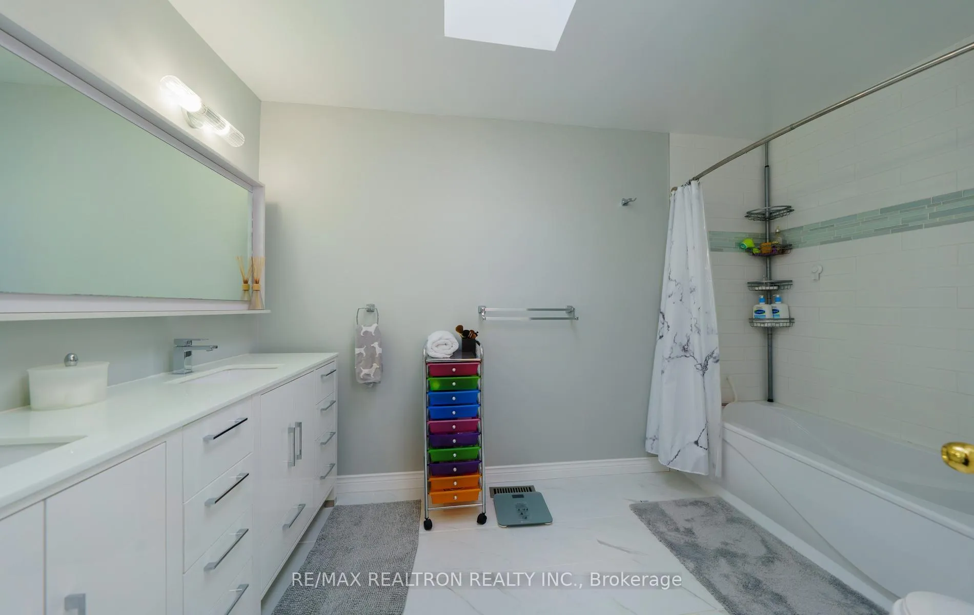 Photo 47 of 599 York Hill Boulevard, Vaughan, Crestwood-Springfarm-Yorkhill — HOMEH