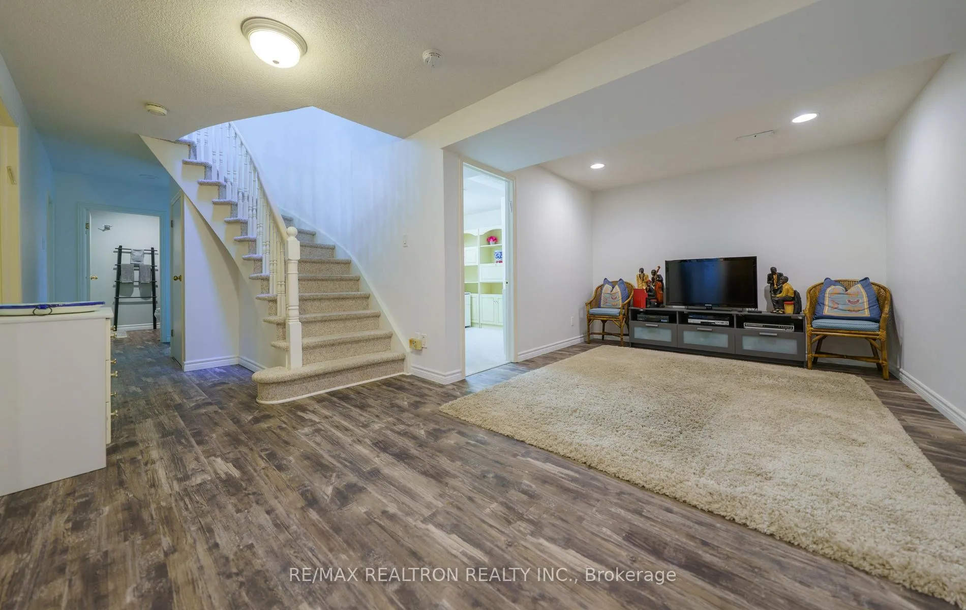 Photo 48 of 599 York Hill Boulevard, Vaughan, Crestwood-Springfarm-Yorkhill — HOMEH