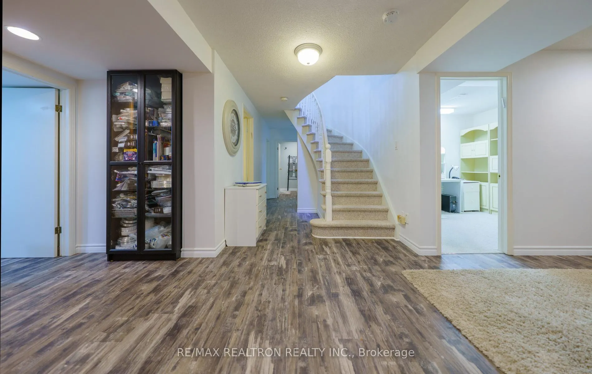 Photo 49 of 599 York Hill Boulevard, Vaughan, Crestwood-Springfarm-Yorkhill — HOMEH