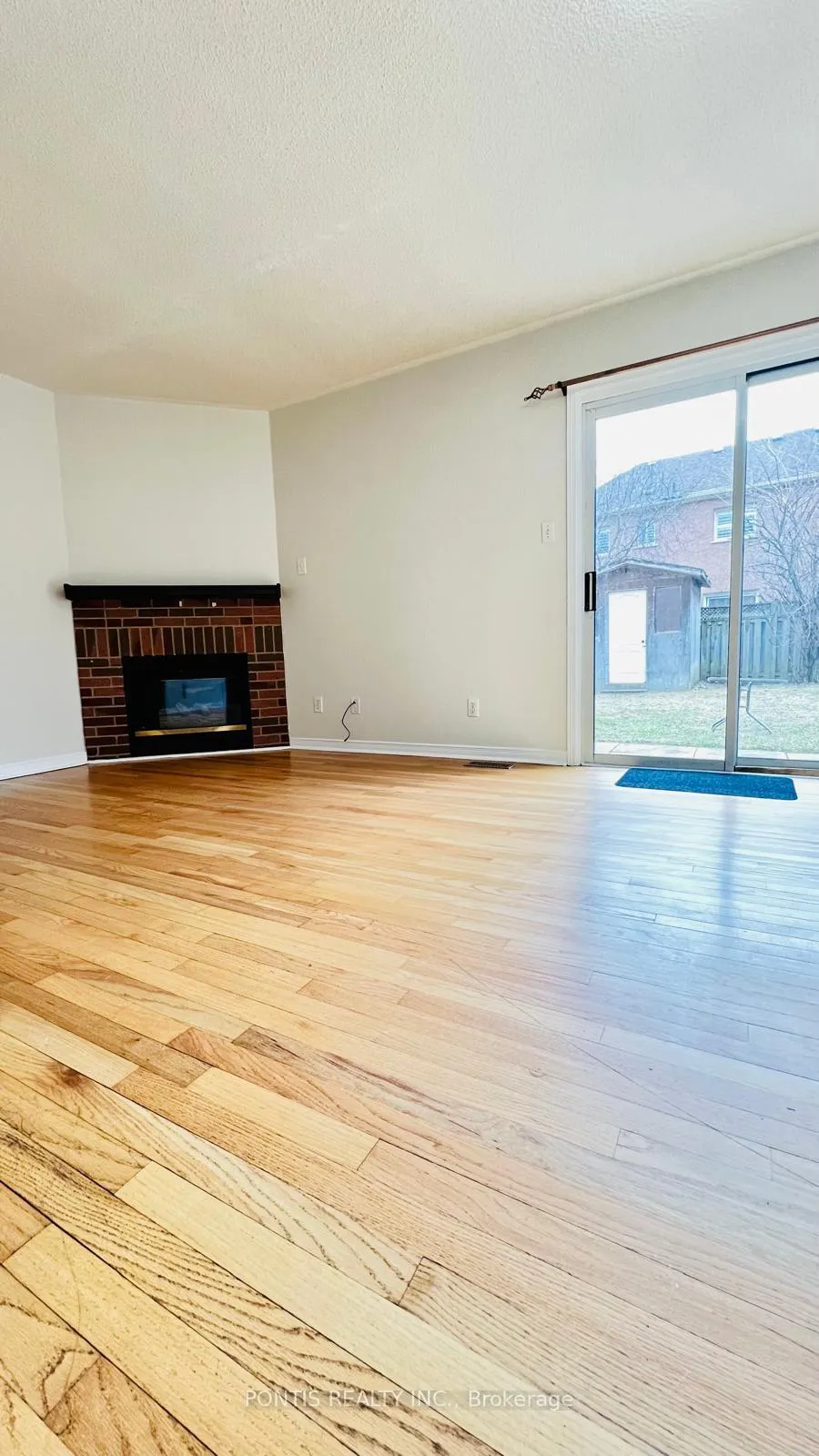 Photo 8 of 33 Clover Bloom Road, Brampton, Sandringham-Wellington — HOMEH
