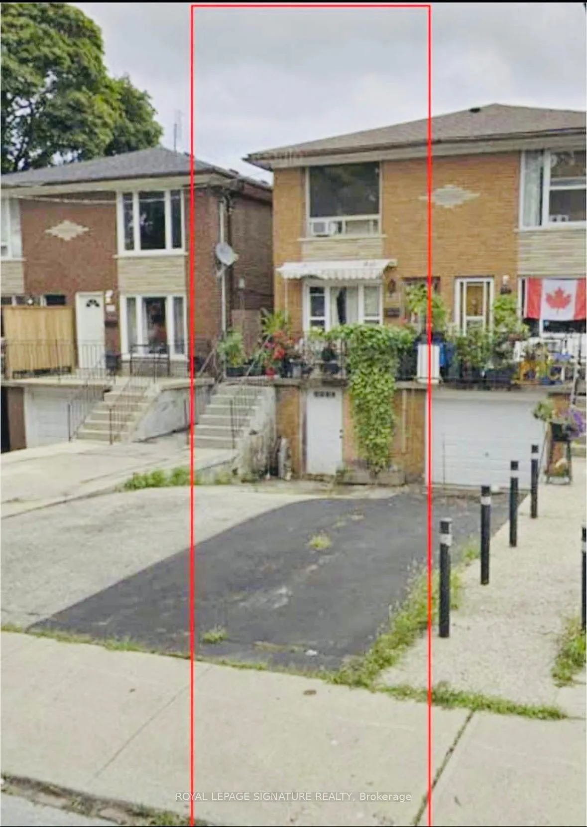 Front of 237 Pickering Street