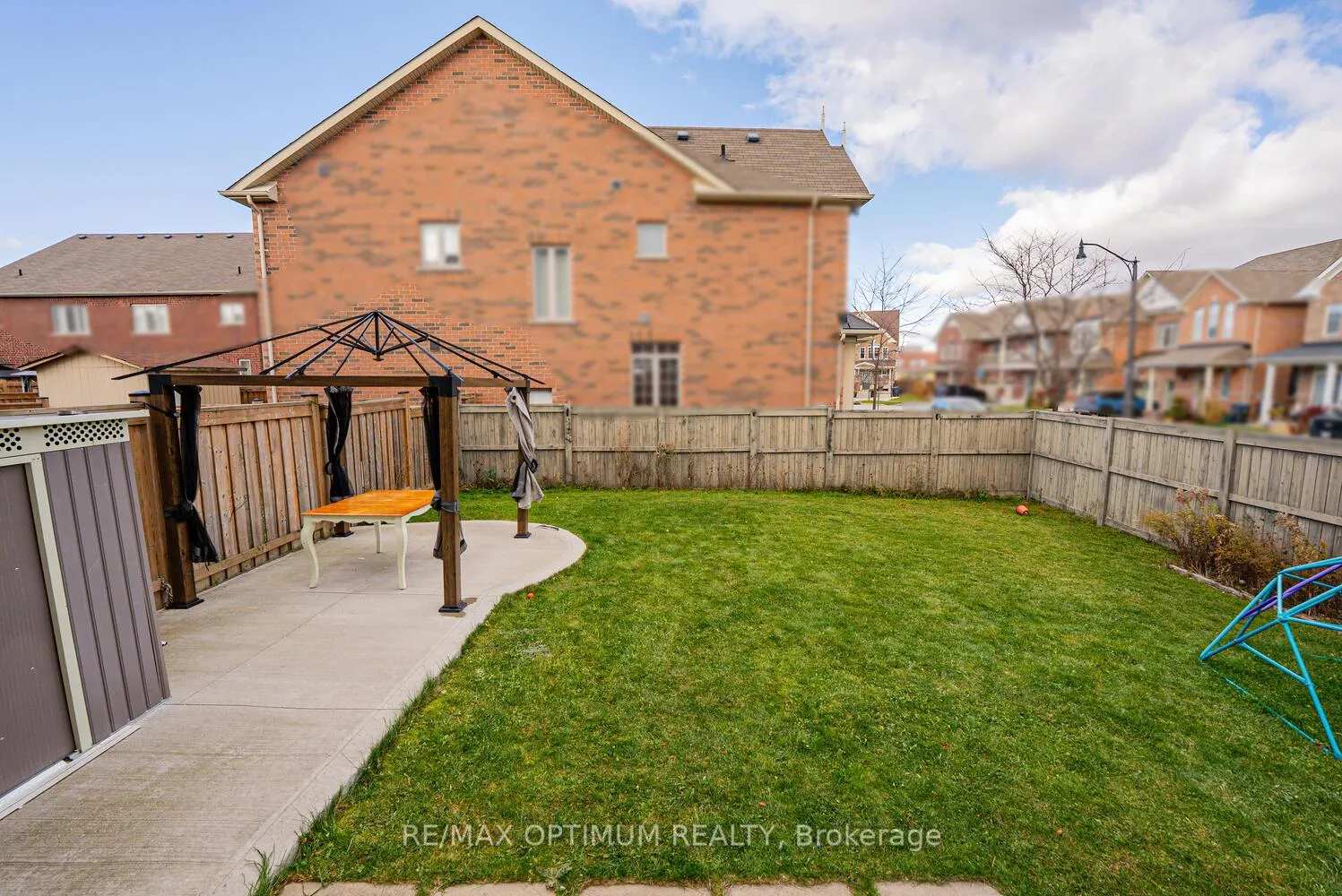 Photo 44 of 39 Divinity Circle, Brampton, Northwest Brampton — HOMEH