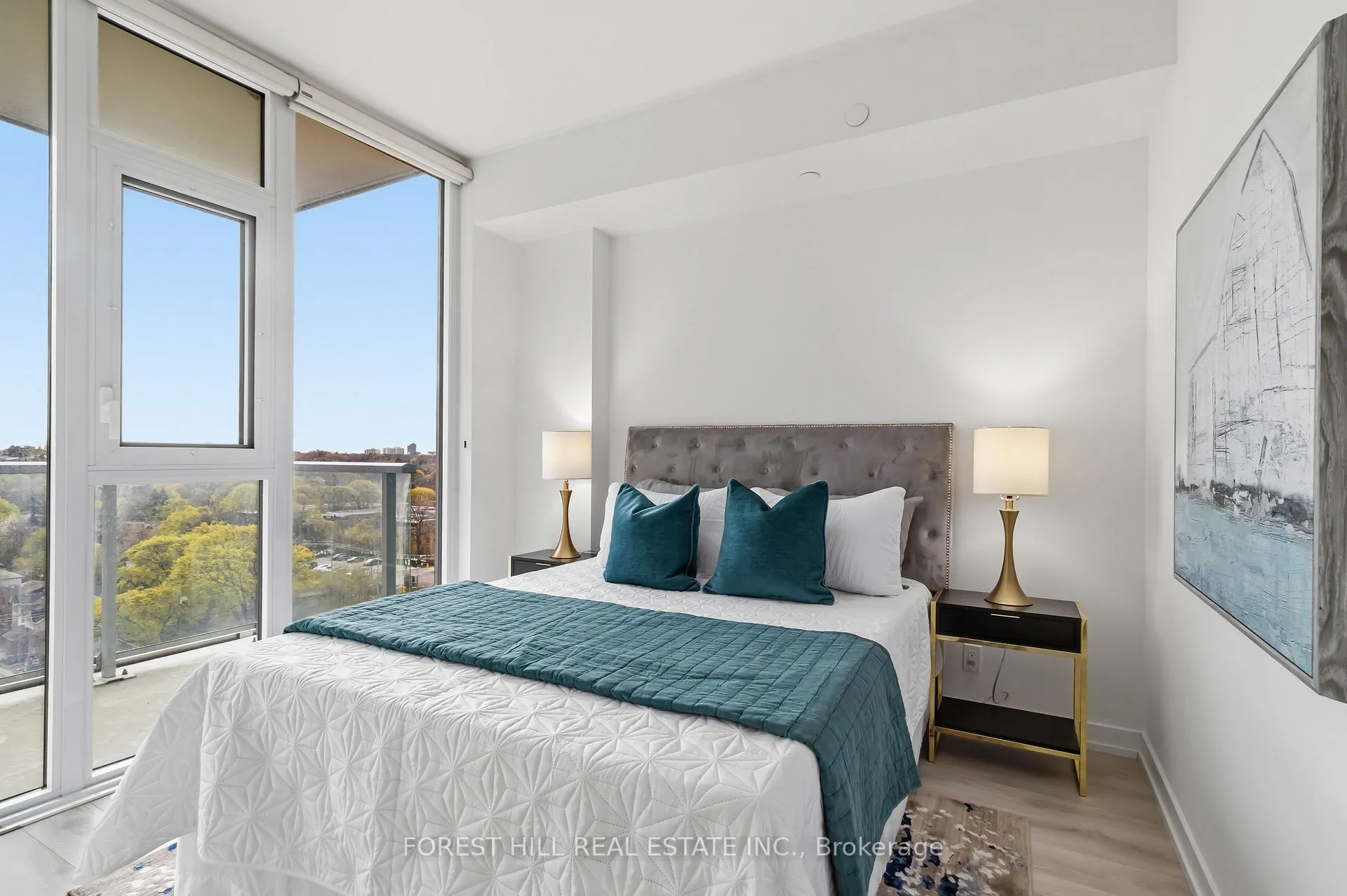 Photo 6 of Unit 819, 33 Helendale Avenue, Toronto, Yonge-Eglinton — HOMEH