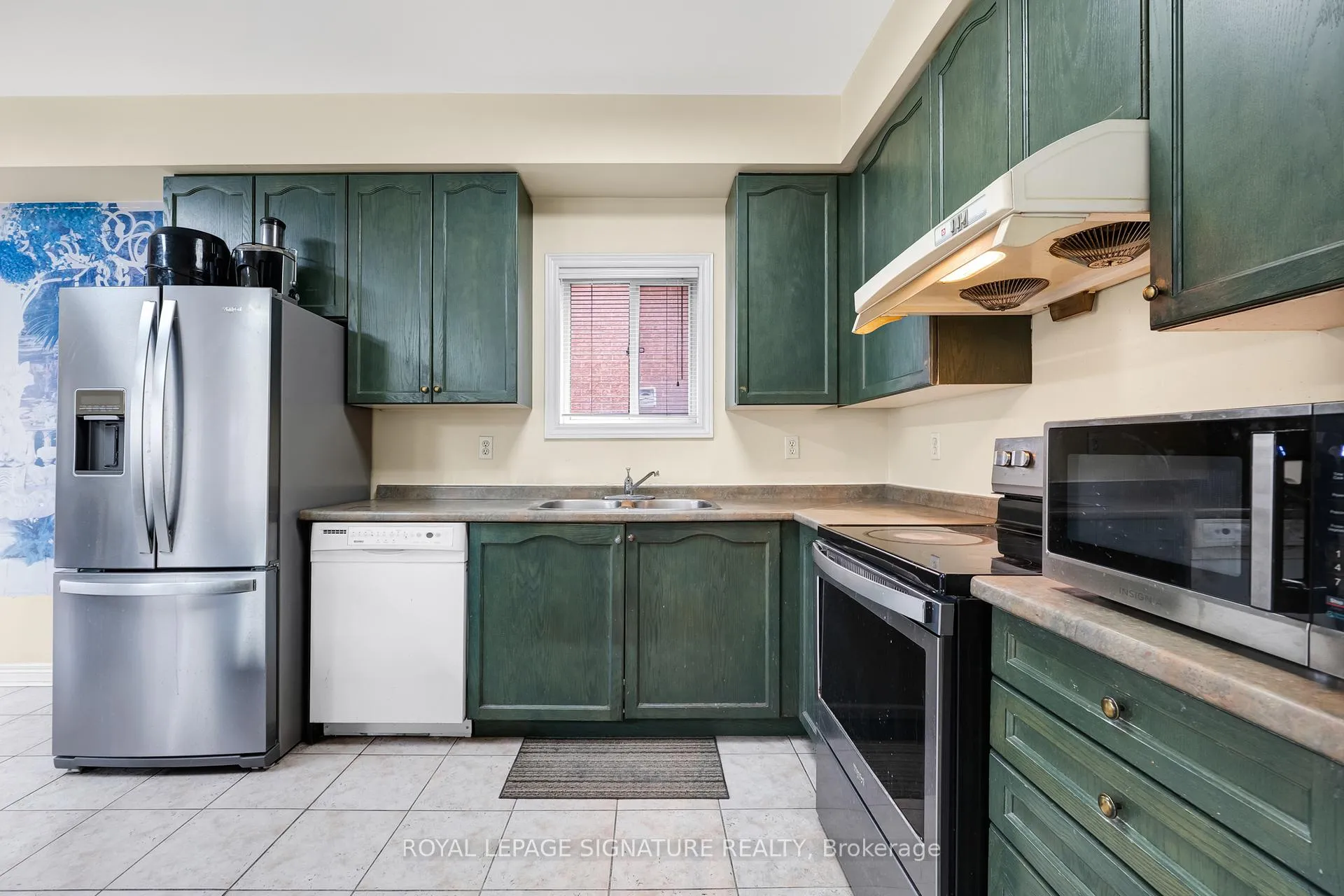 Photo 8 of 88 Moraine Drive, Vaughan, Vellore Village — HOMEH