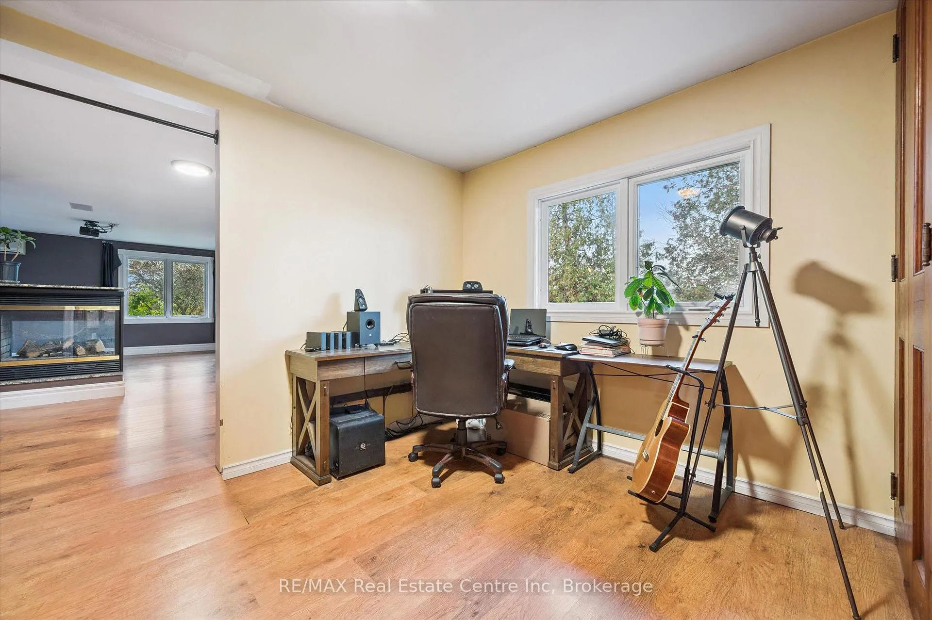 Photo 18 of 500 Watson Parkway S, Guelph, York/Watson Industrial Park — HOMEH