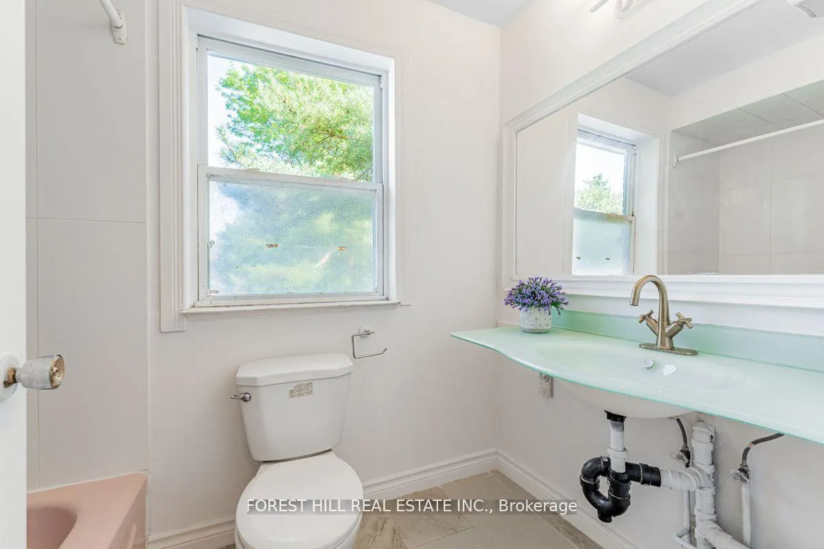 Photo 18 of 2977 Bayview Avenue, North York, Bayview Village — HOMEH