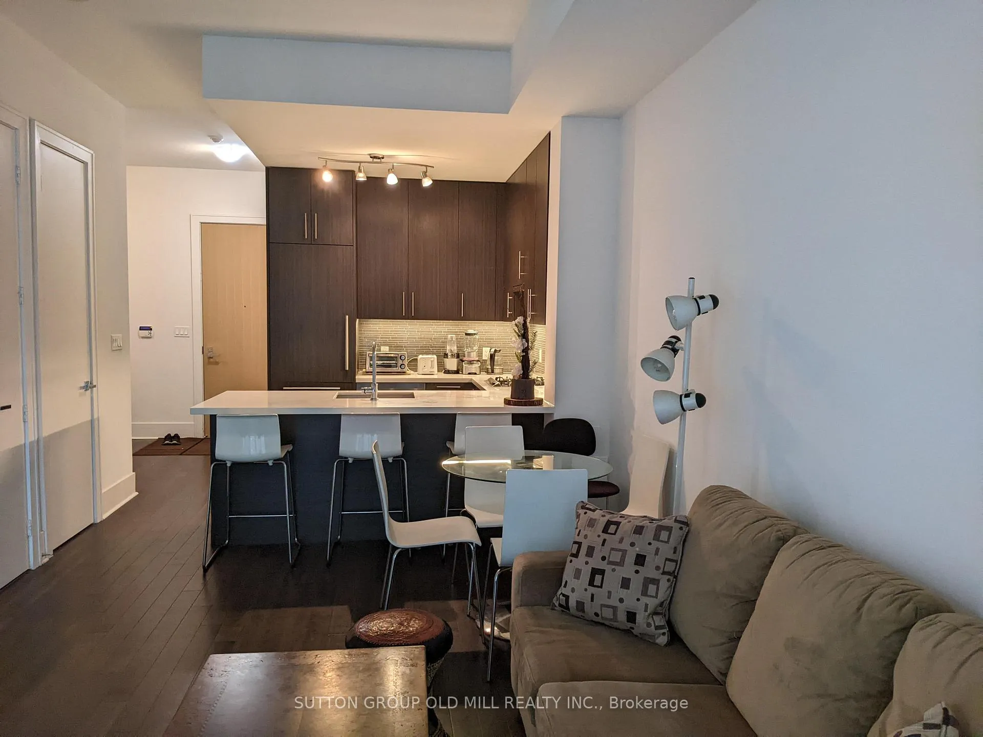 Photo 2 of Unit 522, 29 Queens Quay E, Toronto, Waterfront Communities — HOMEH