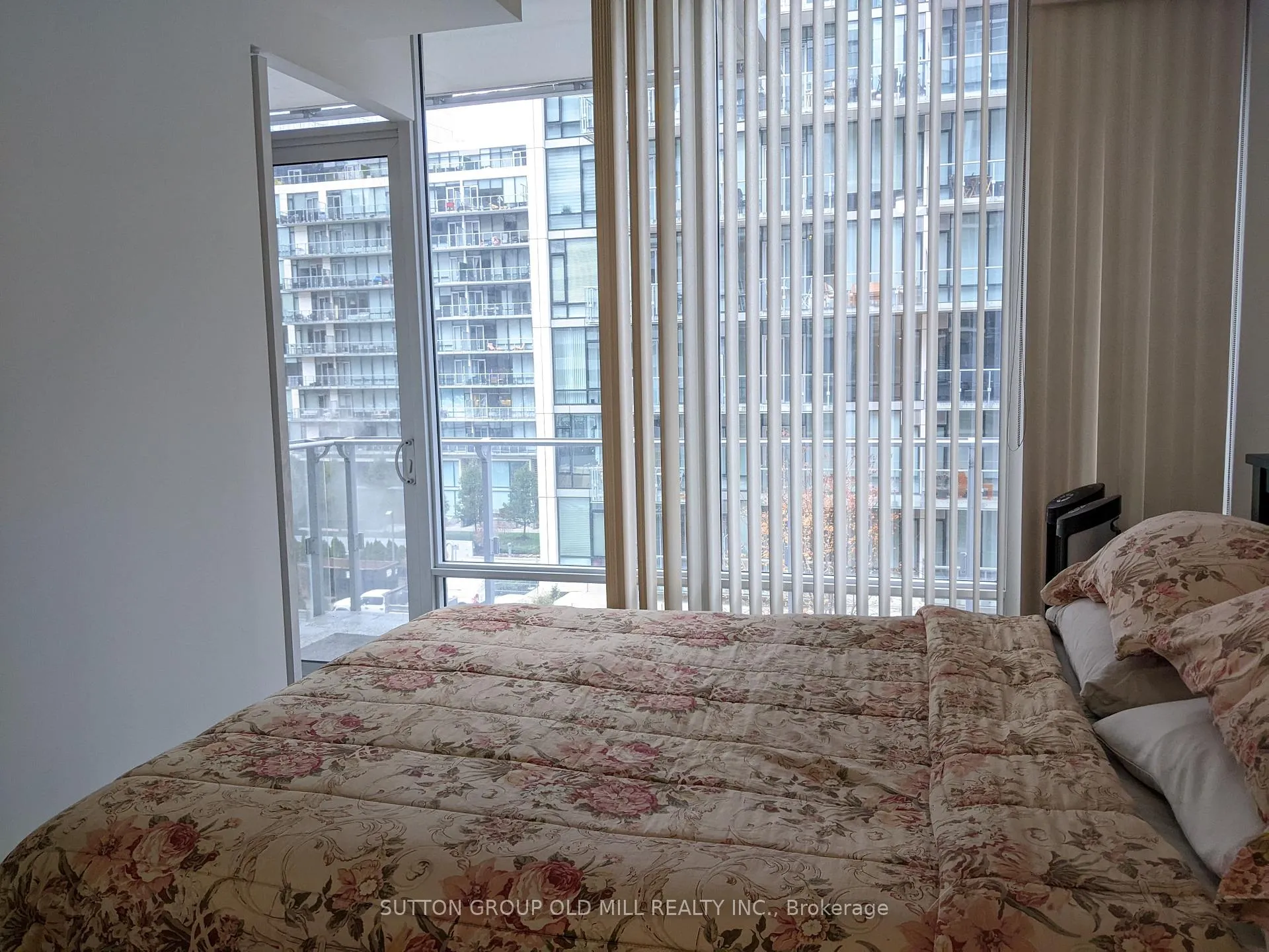 Photo 5 of Unit 522, 29 Queens Quay E, Toronto, Waterfront Communities — HOMEH
