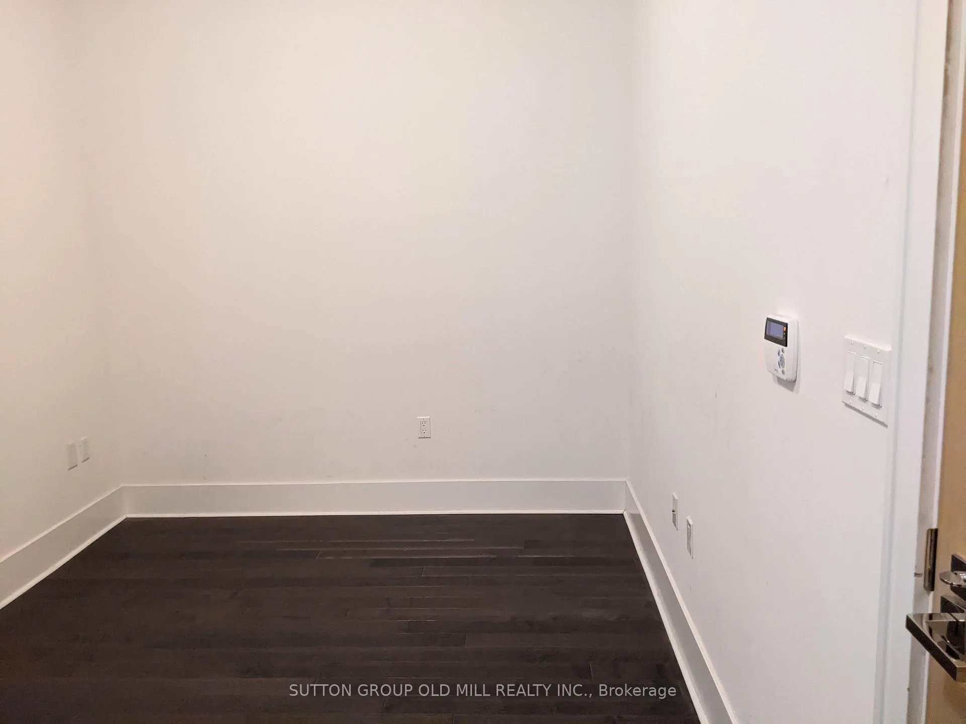 Photo 7 of Unit 522, 29 Queens Quay E, Toronto, Waterfront Communities — HOMEH