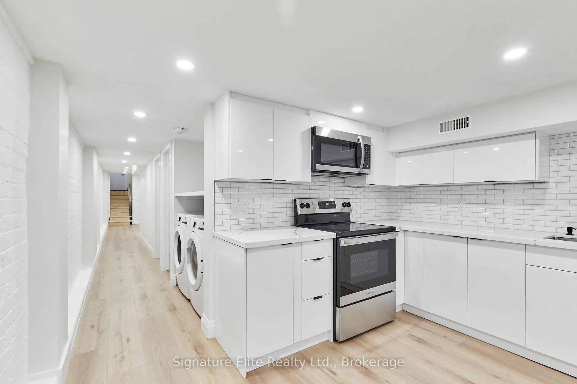 Photo 11 of Unit Lower, 927 Kingston Road, Toronto, The Beaches — HOMEH
