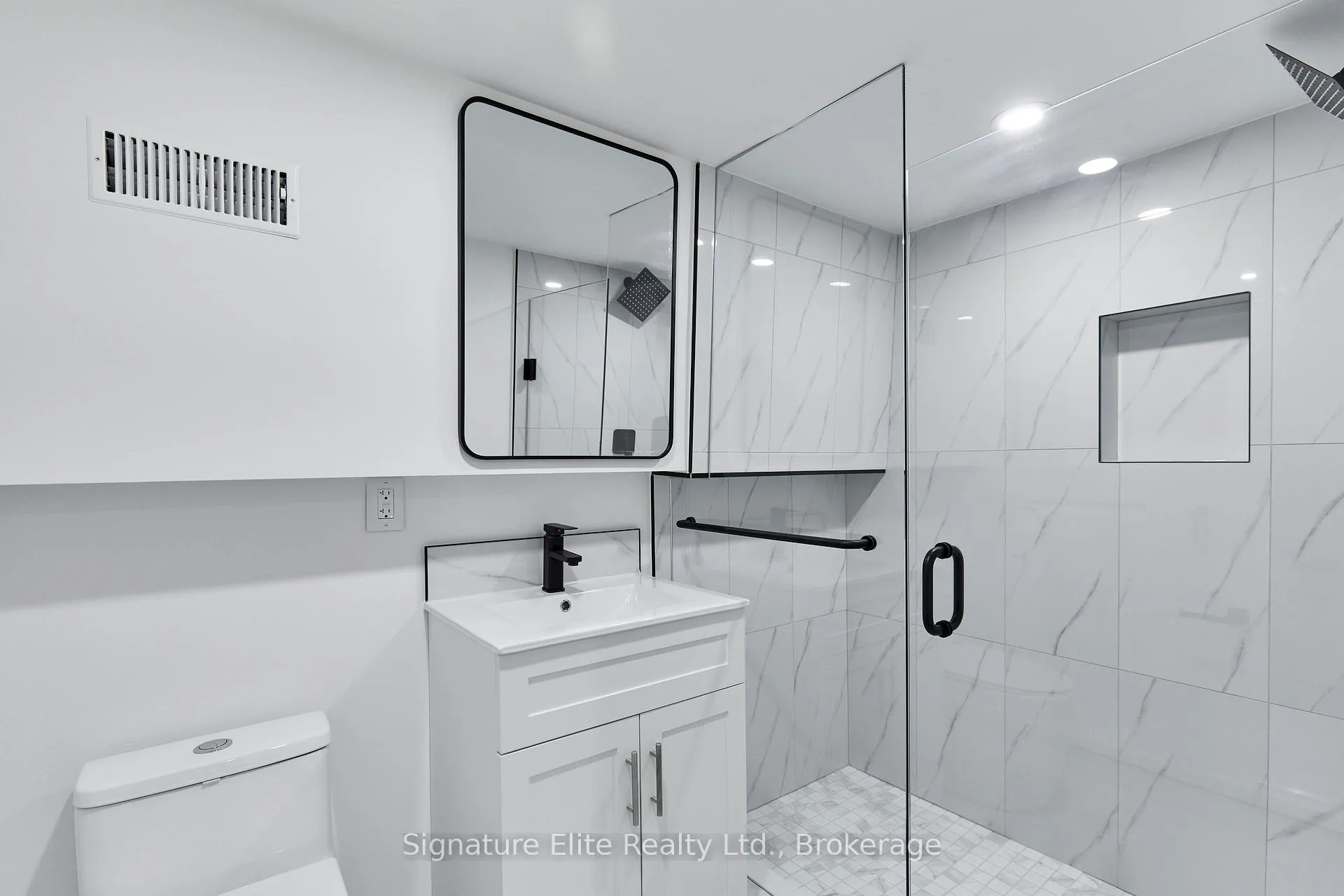 Photo 17 of Unit Lower, 927 Kingston Road, Toronto, The Beaches — HOMEH
