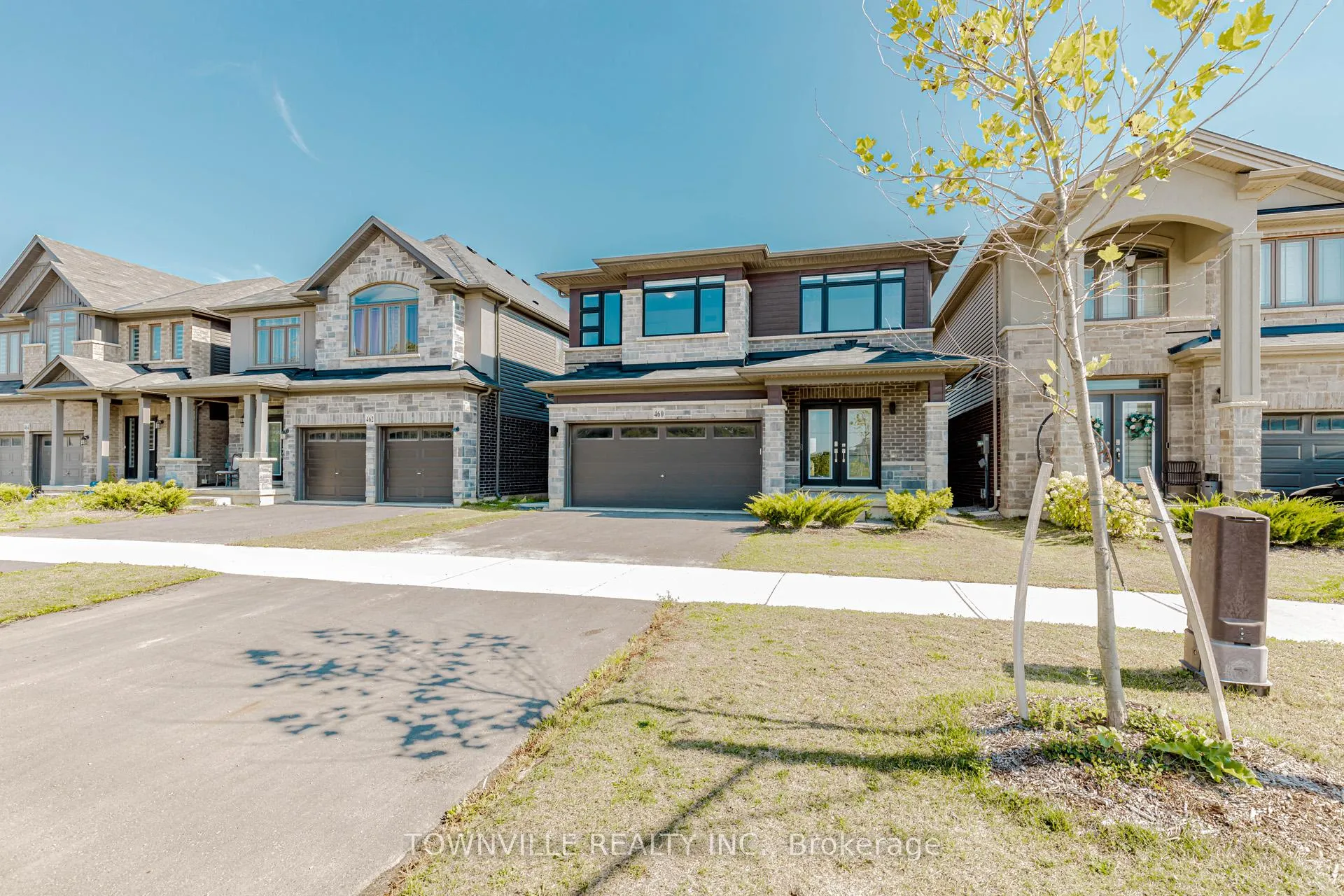 Photo 2 of 460 Blackburn Drive SW, Brantford — HOMEH