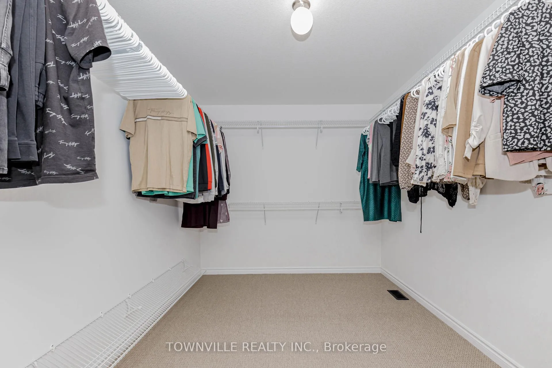 Photo 24 of 460 Blackburn Drive SW, Brantford — HOMEH