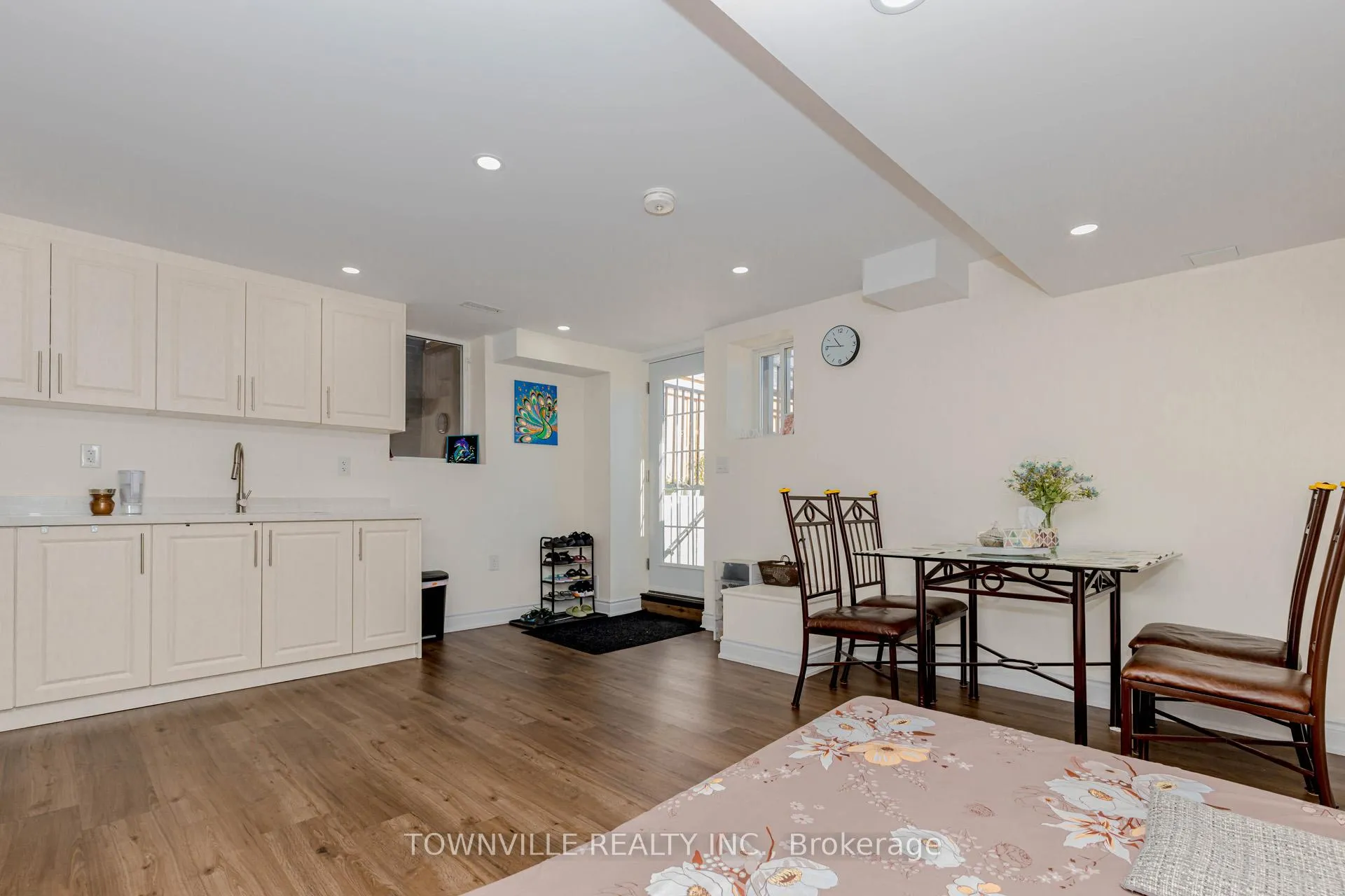 Photo 36 of 460 Blackburn Drive SW, Brantford — HOMEH