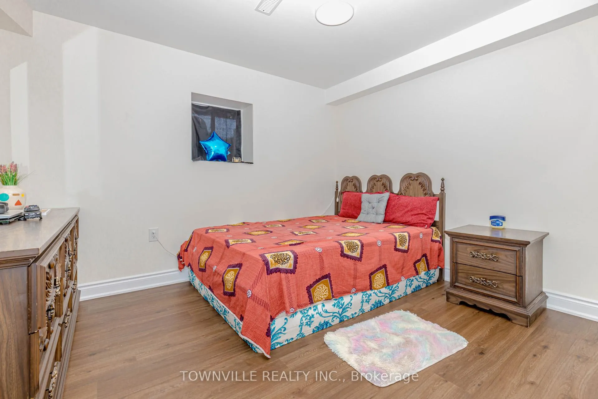 Photo 42 of 460 Blackburn Drive SW, Brantford — HOMEH