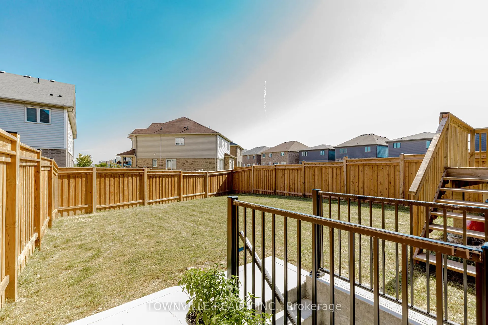 Photo 45 of 460 Blackburn Drive SW, Brantford — HOMEH