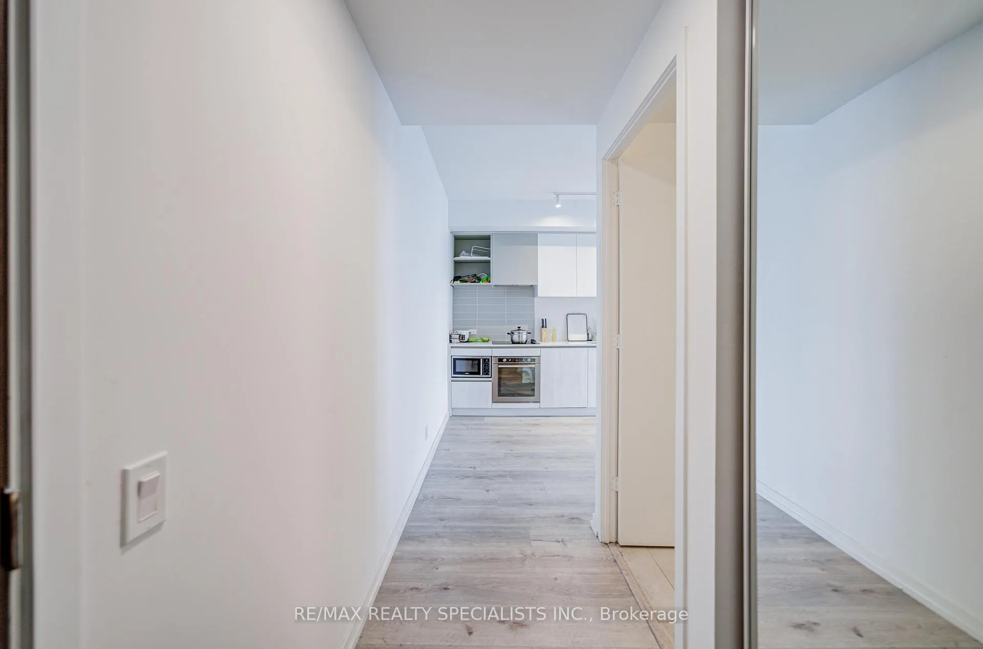 Photo 6 of Unit 4511, 7890 Jane Street, Vaughan, Vaughan Corporate Centre — HOMEH