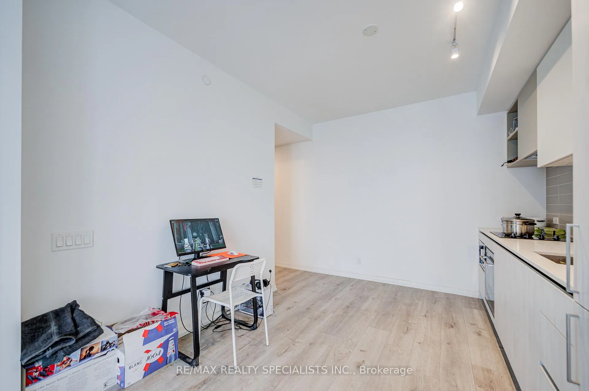 Photo 13 of Unit 4511, 7890 Jane Street, Vaughan, Vaughan Corporate Centre — HOMEH
