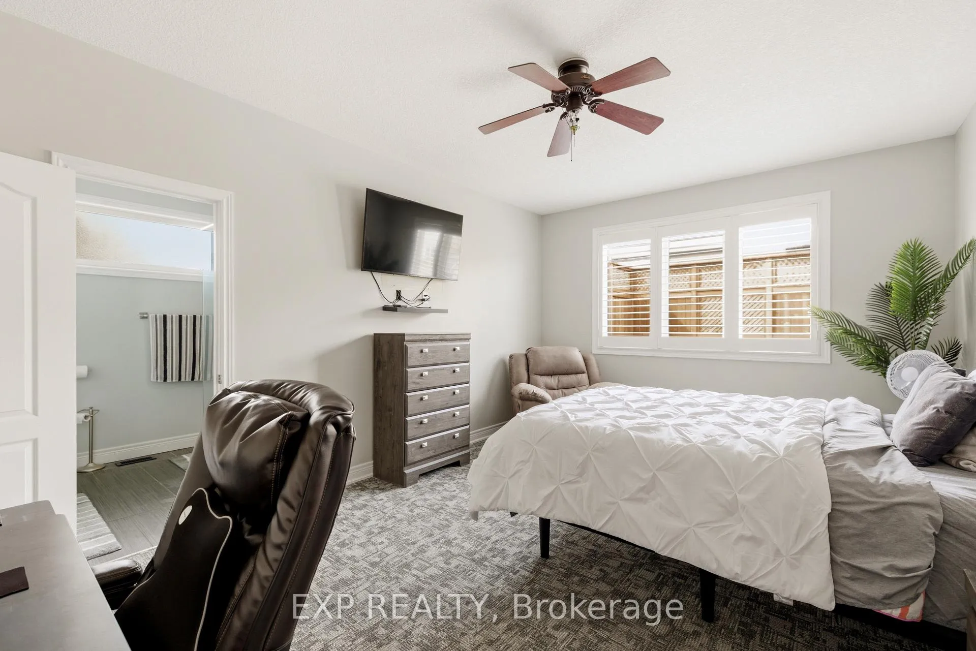 Photo 15 of 184 Townsend Drive, Woolwich, Breslau — HOMEH