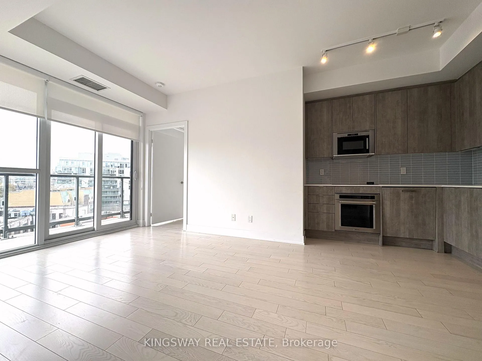 Photo 3 of Unit 610, 181 Bedford Road, Toronto, The Annex — HOMEH