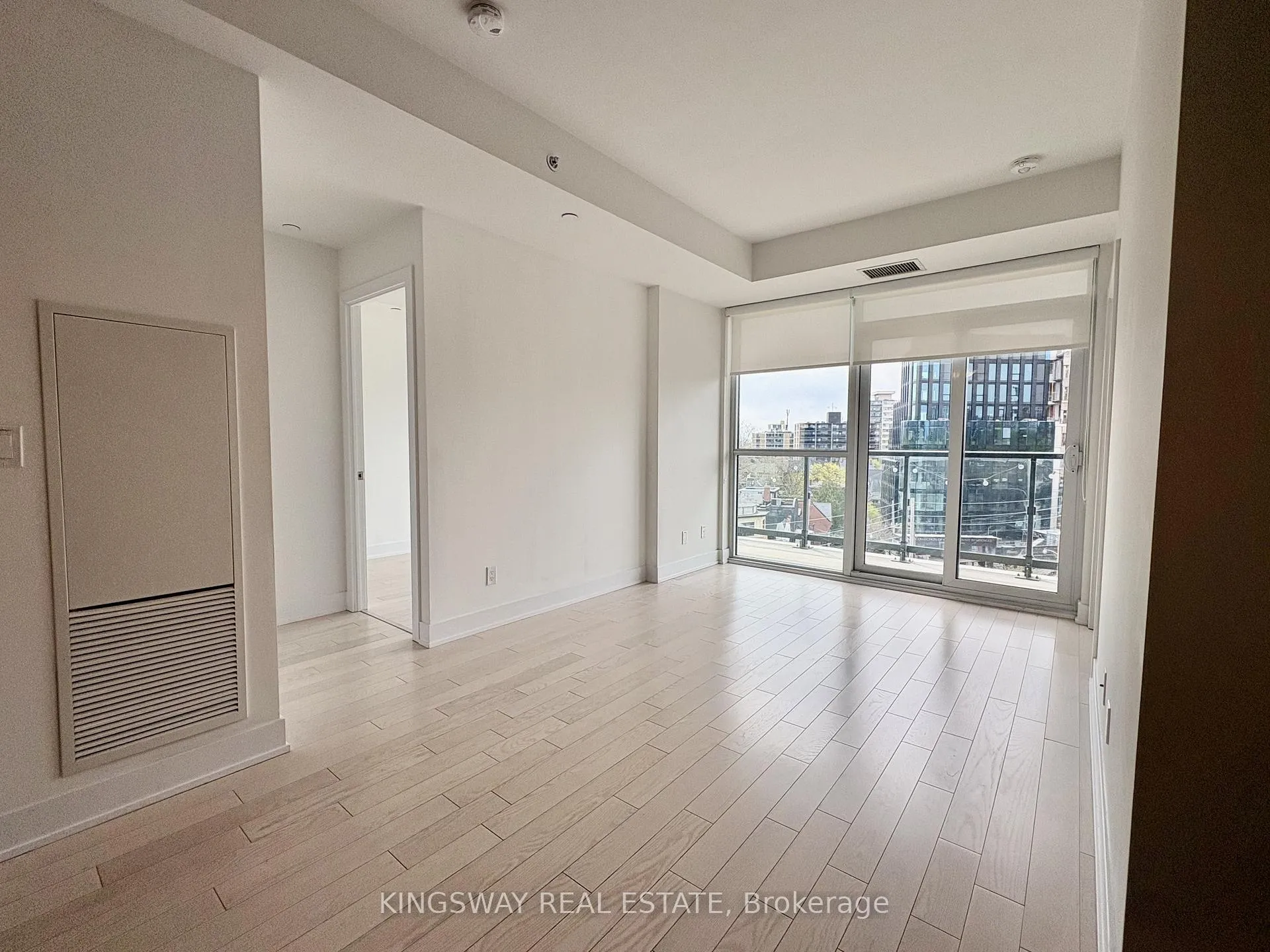 Photo 4 of Unit 610, 181 Bedford Road, Toronto, The Annex — HOMEH