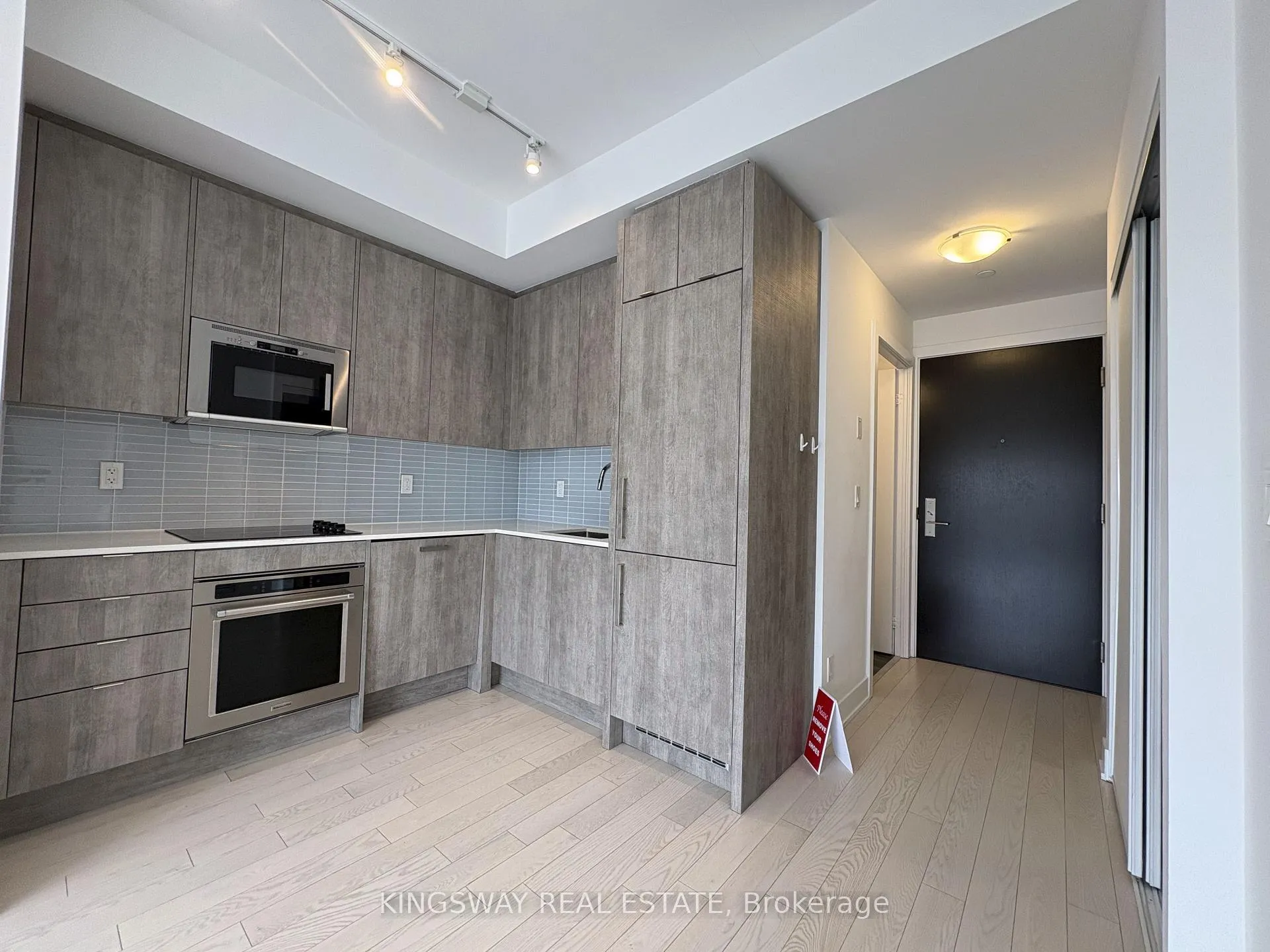 Photo 8 of Unit 610, 181 Bedford Road, Toronto, The Annex — HOMEH