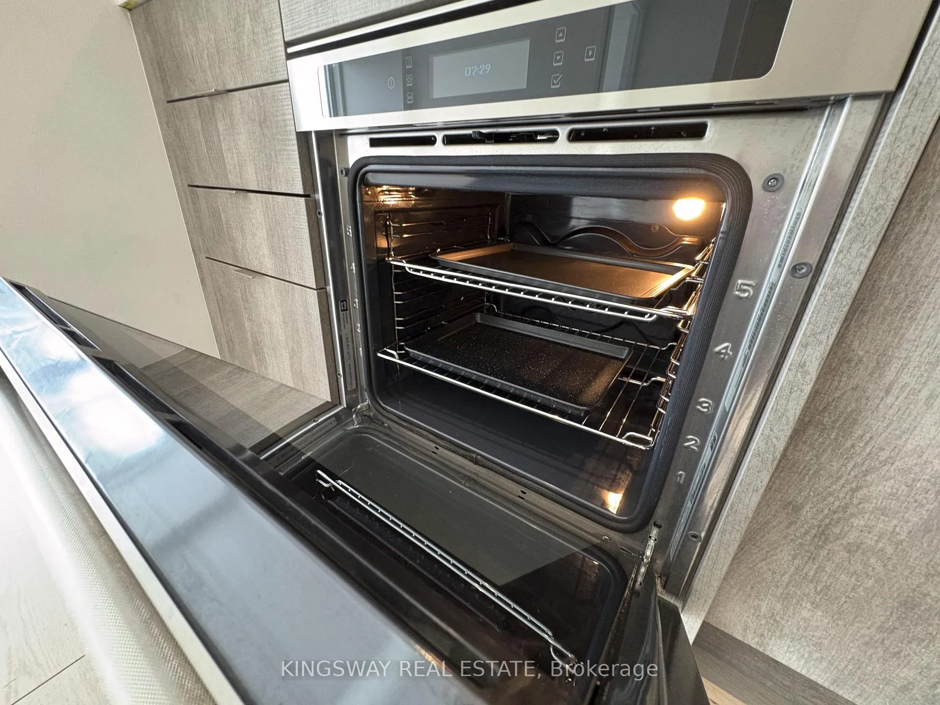 Photo 14 of Unit 610, 181 Bedford Road, Toronto, The Annex — HOMEH