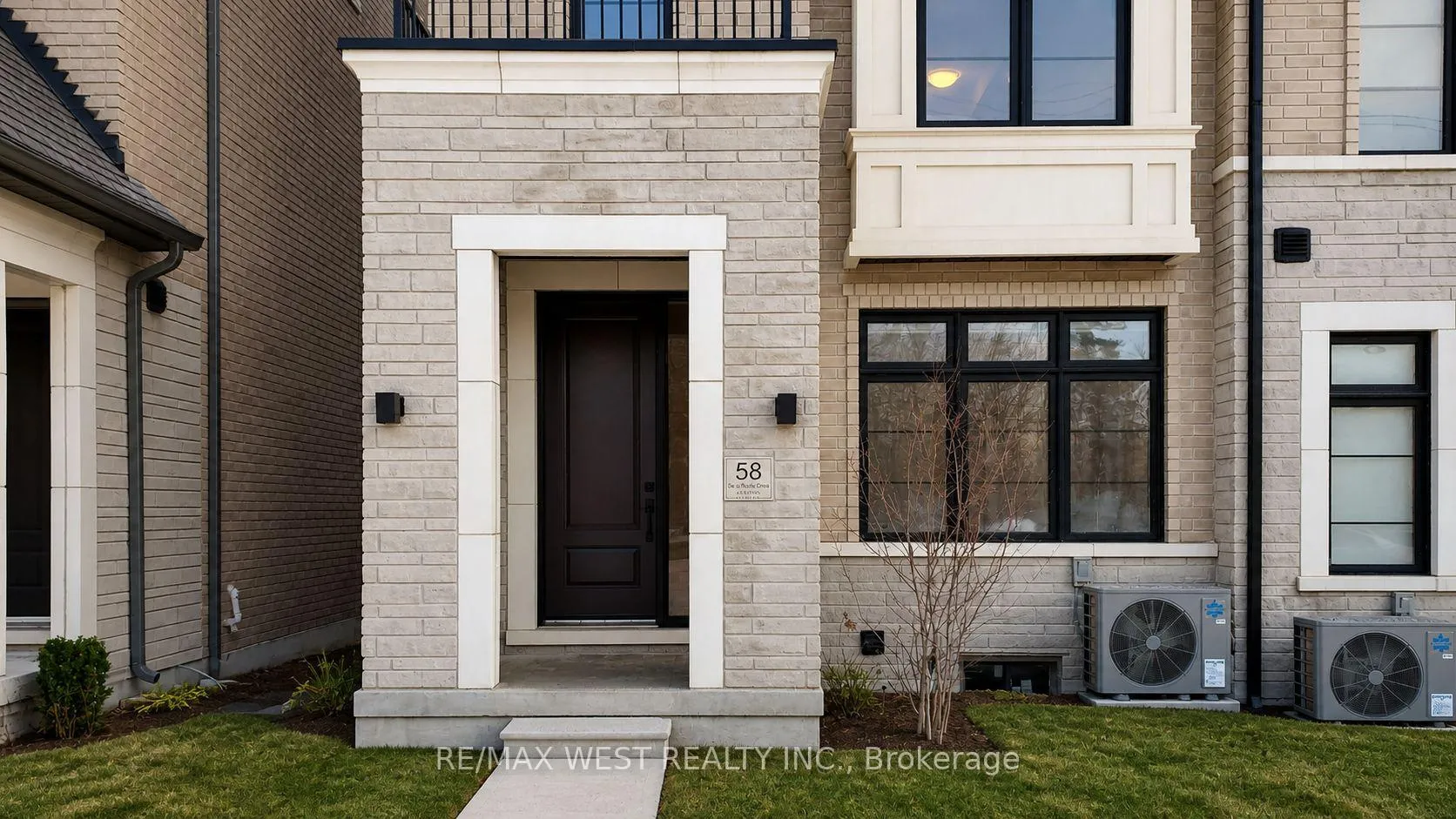 Photo 4 of 58 De La Roche Drive, Vaughan, Vellore Village — HOMEH
