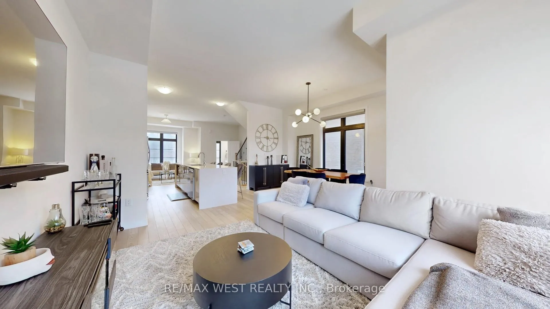 Photo 11 of 58 De La Roche Drive, Vaughan, Vellore Village — HOMEH