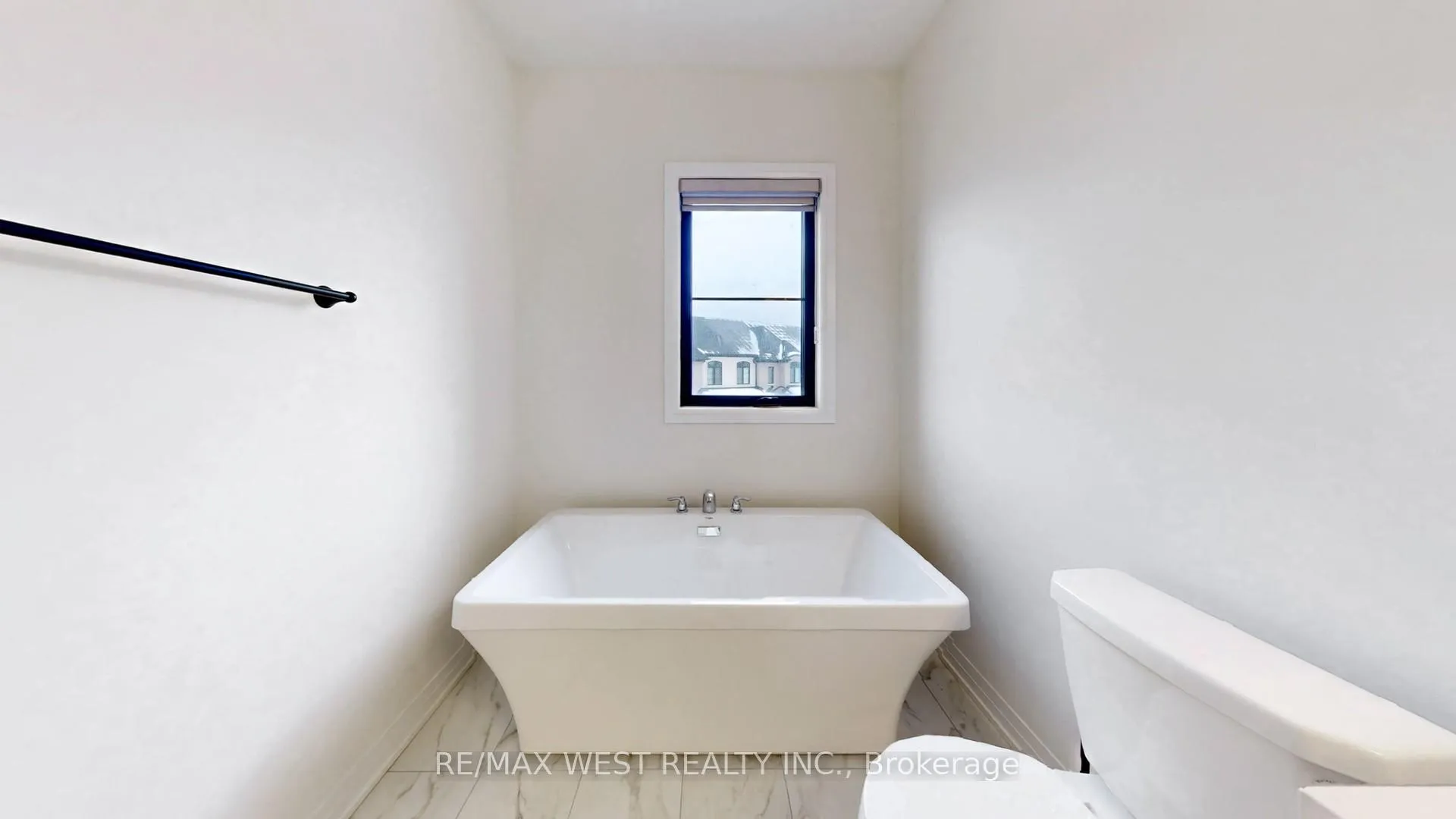 Photo 27 of 58 De La Roche Drive, Vaughan, Vellore Village — HOMEH