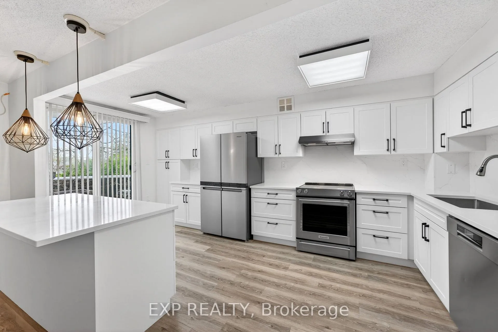 Photo 8 of Unit 201, 115 Barrett Court, Kingston, Kingston East (Incl Barret Crt) — HOMEH