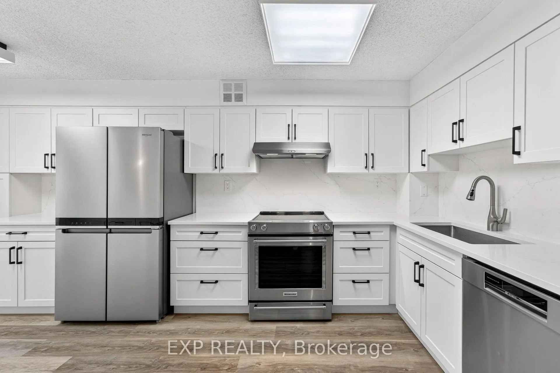 Photo 10 of Unit 201, 115 Barrett Court, Kingston, Kingston East (Incl Barret Crt) — HOMEH
