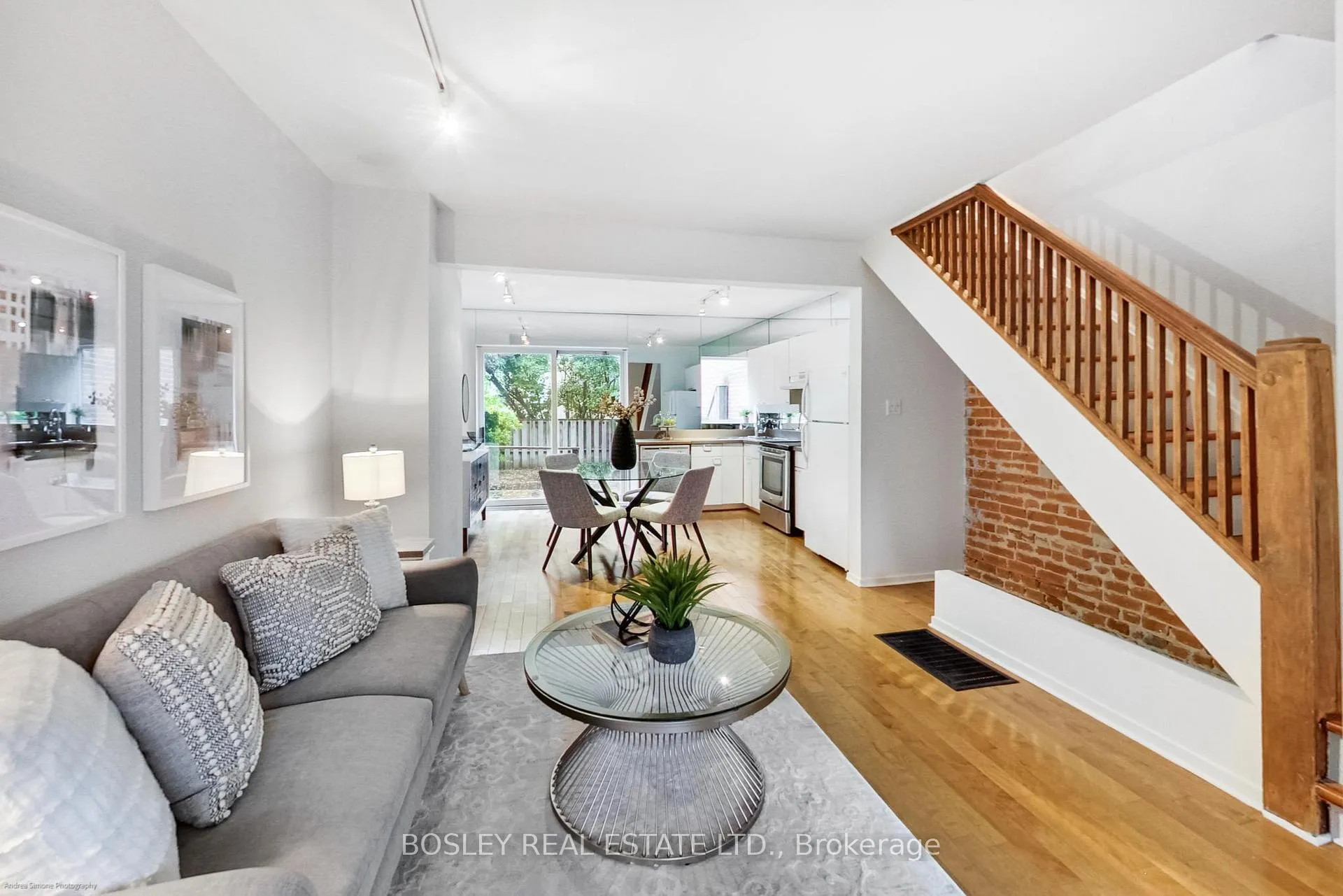 Photo 5 of 140 Helendale Avenue, Toronto, Yonge-Eglinton — HOMEH