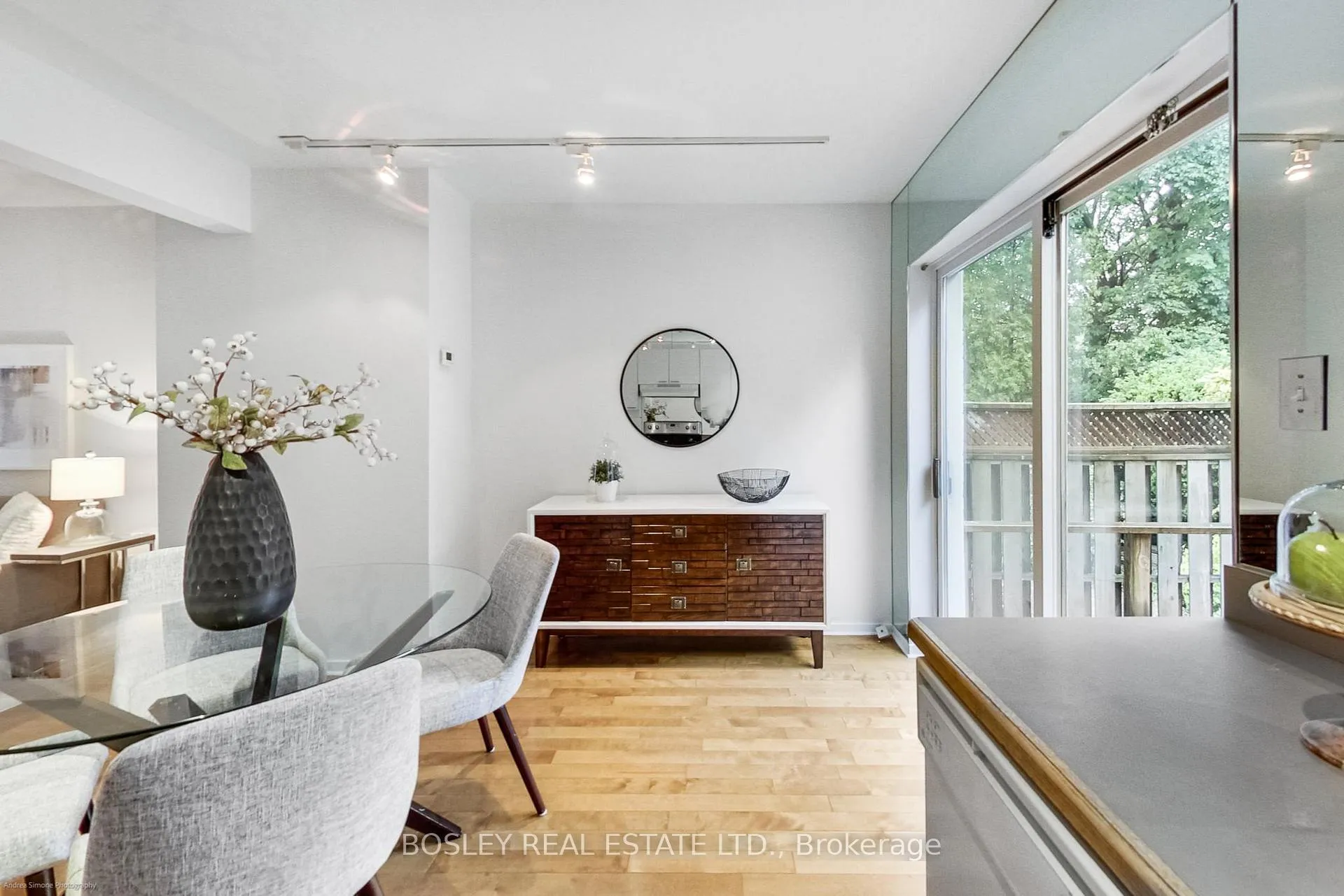 Photo 14 of 140 Helendale Avenue, Toronto, Yonge-Eglinton — HOMEH