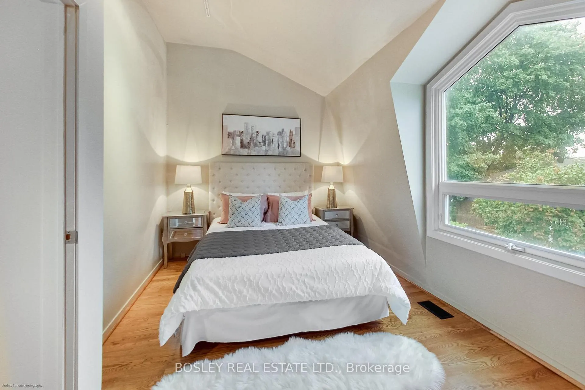 Photo 18 of 140 Helendale Avenue, Toronto, Yonge-Eglinton — HOMEH