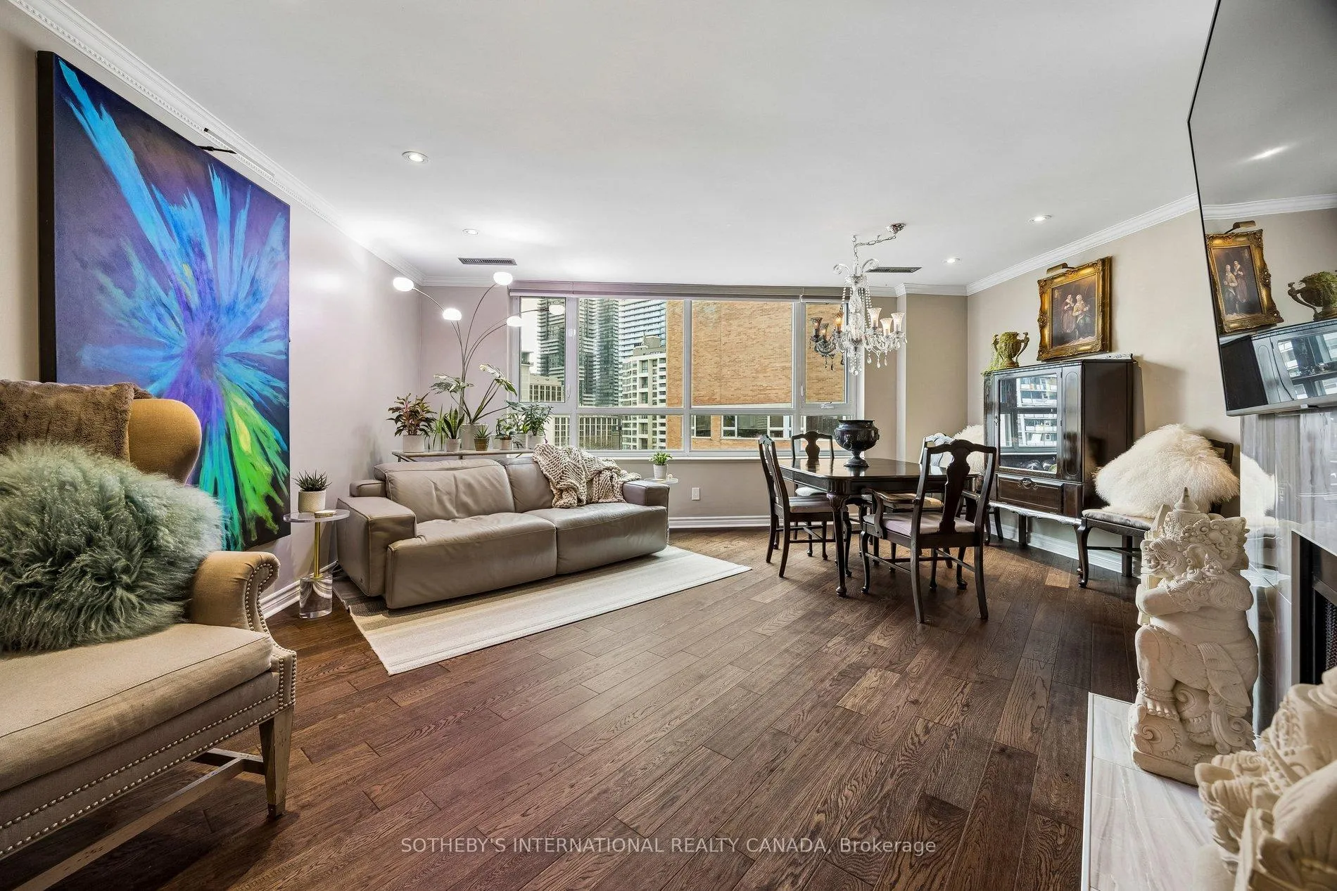 Photo 4 of Unit 901, 55 Wellesley Street E, Toronto, Church-Yonge Corridor — HOMEH