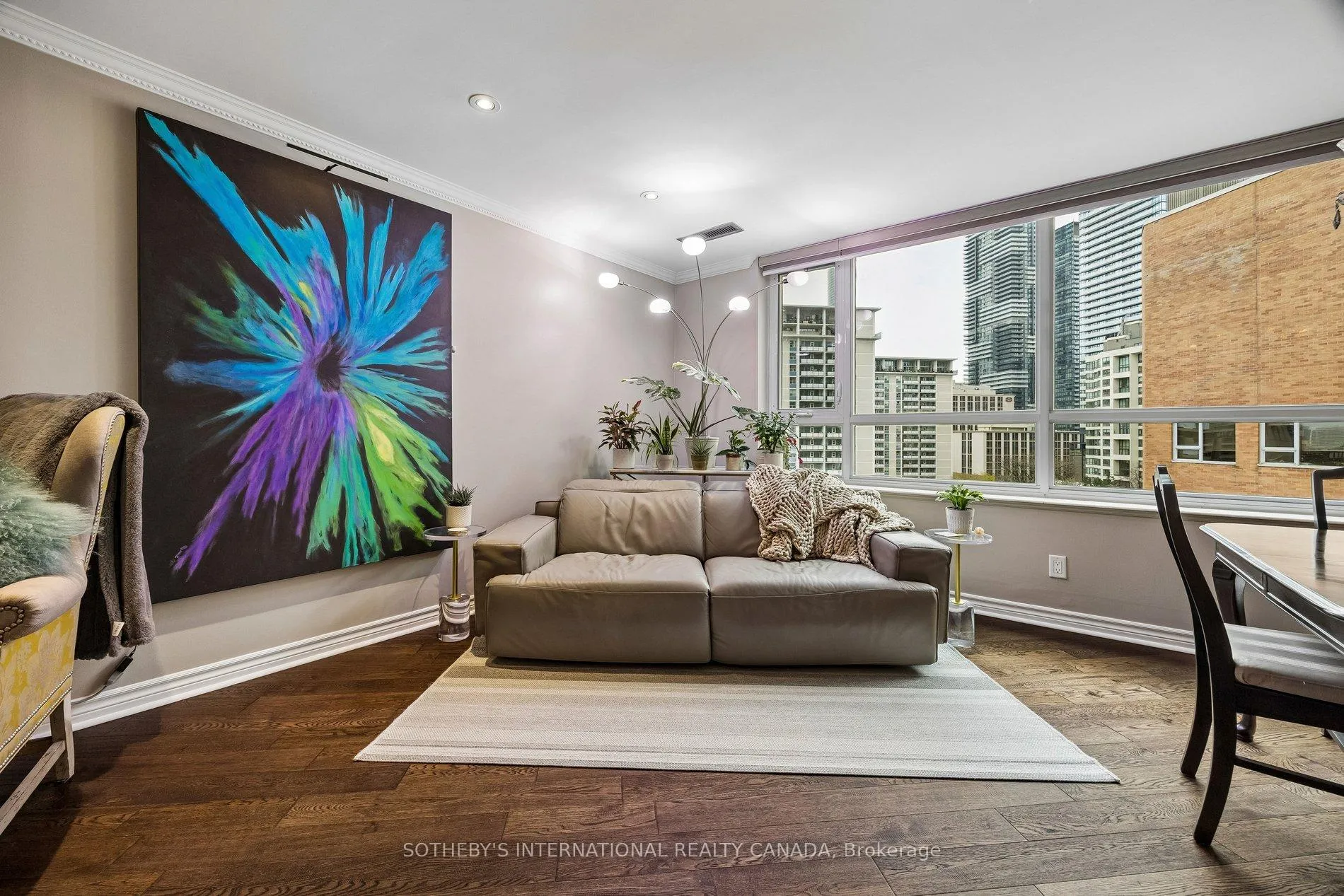 Photo 5 of Unit 901, 55 Wellesley Street E, Toronto, Church-Yonge Corridor — HOMEH