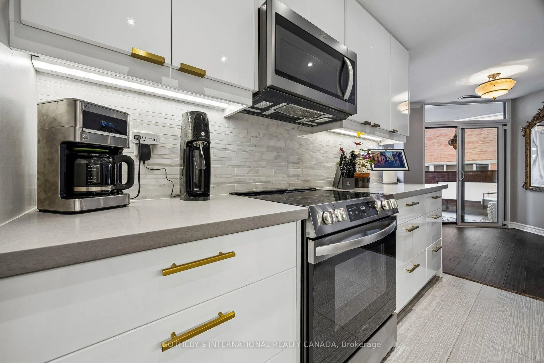 Photo 8 of Unit 901, 55 Wellesley Street E, Toronto, Church-Yonge Corridor — HOMEH