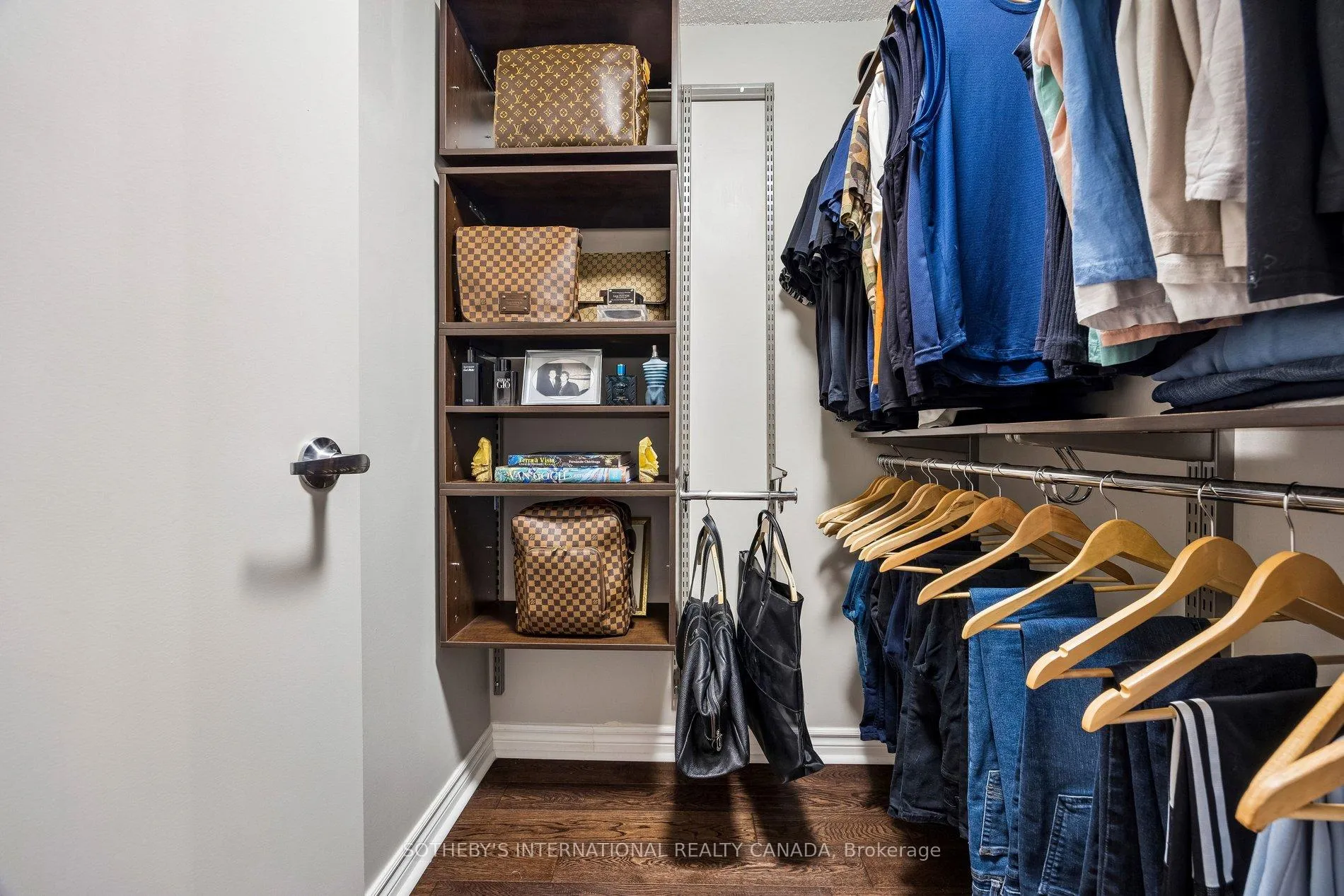 Photo 14 of Unit 901, 55 Wellesley Street E, Toronto, Church-Yonge Corridor — HOMEH