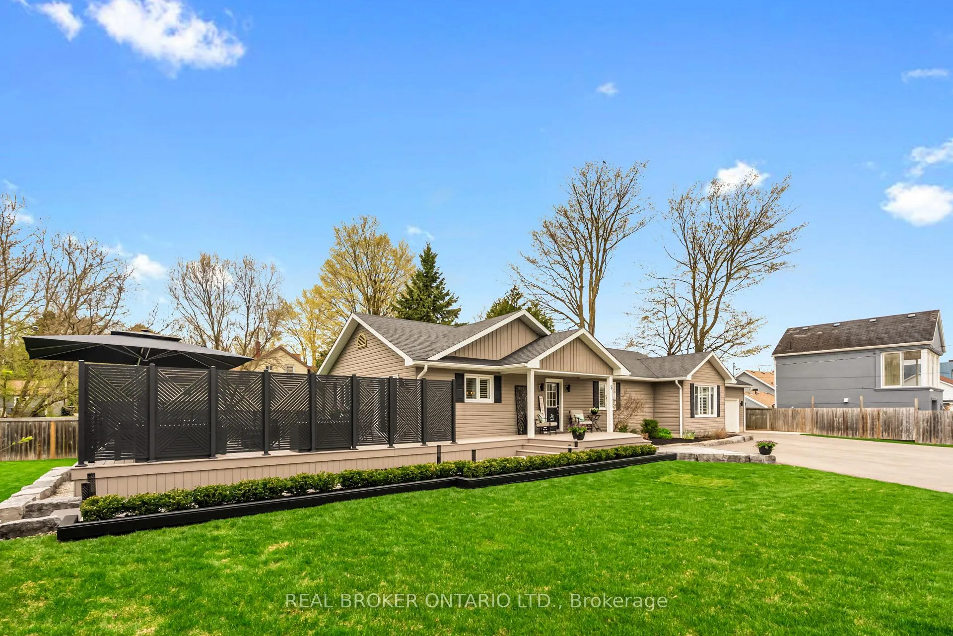Photo 2 of 5 Emma Street, Caledon, Caledon East — HOMEH