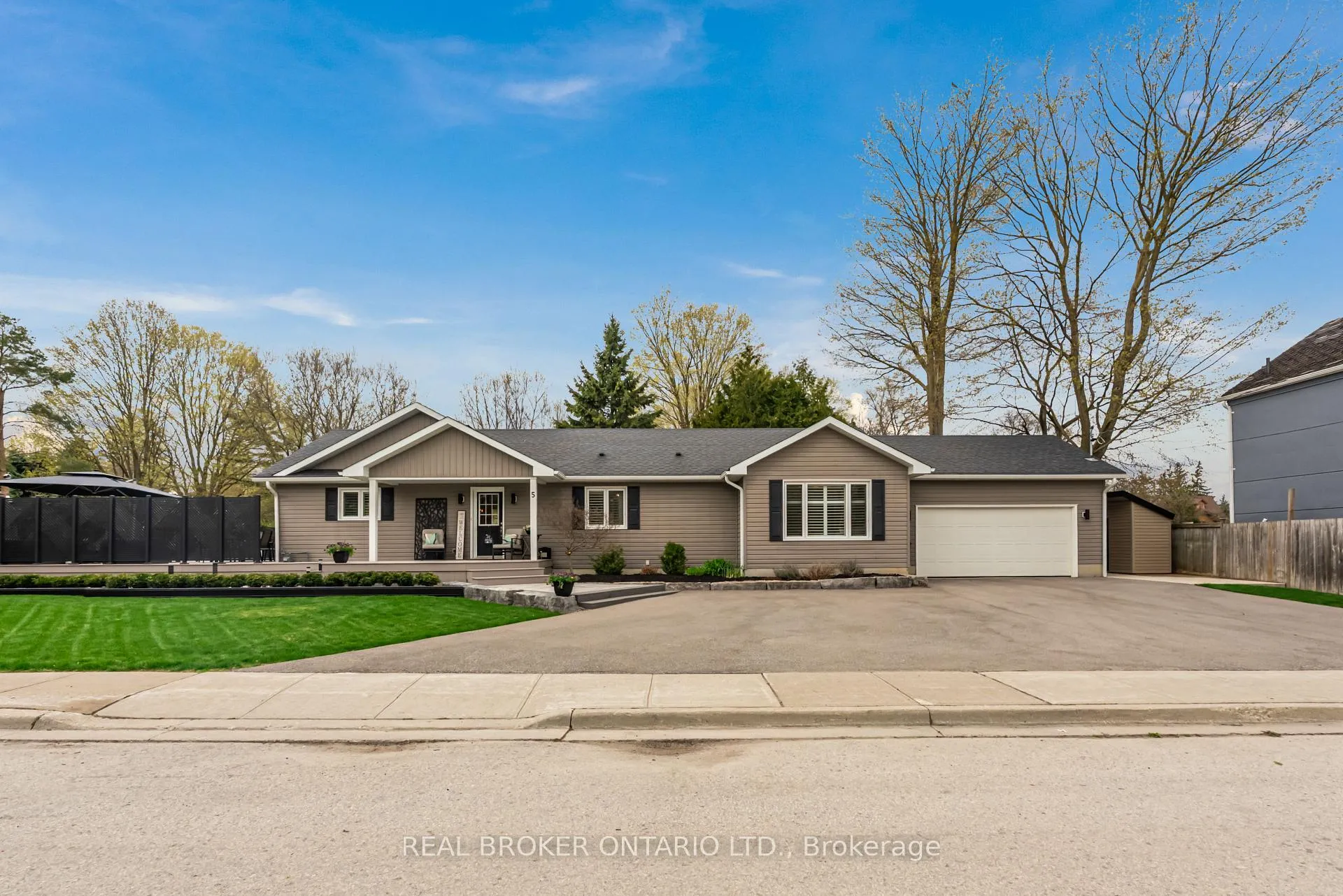 Photo 49 of 5 Emma Street, Caledon, Caledon East — HOMEH