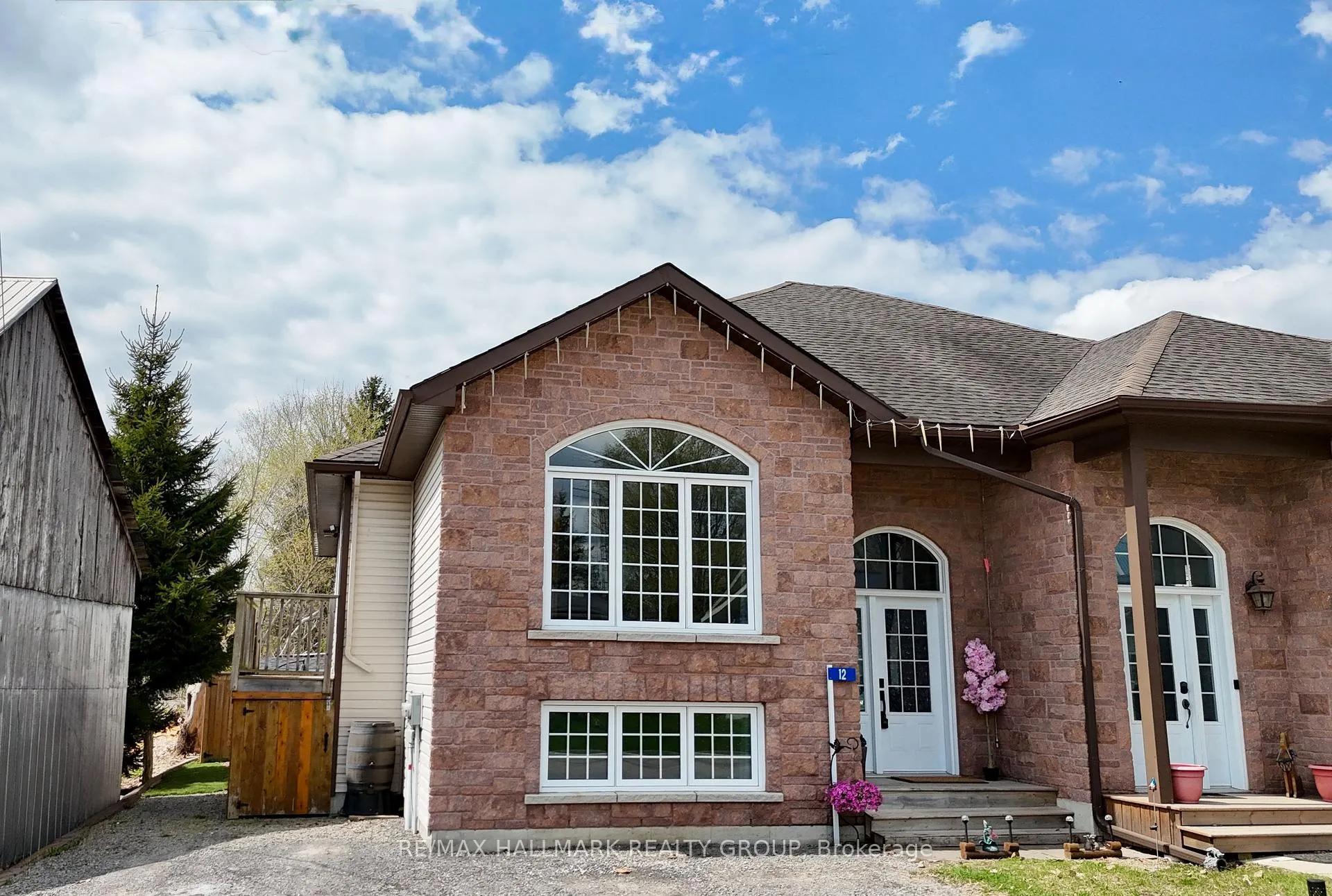 Photo 1 of 12 Cedar Street, Edwardsburgh/Cardinal, Edwardsburgh/Cardinal Twp — HOMEH