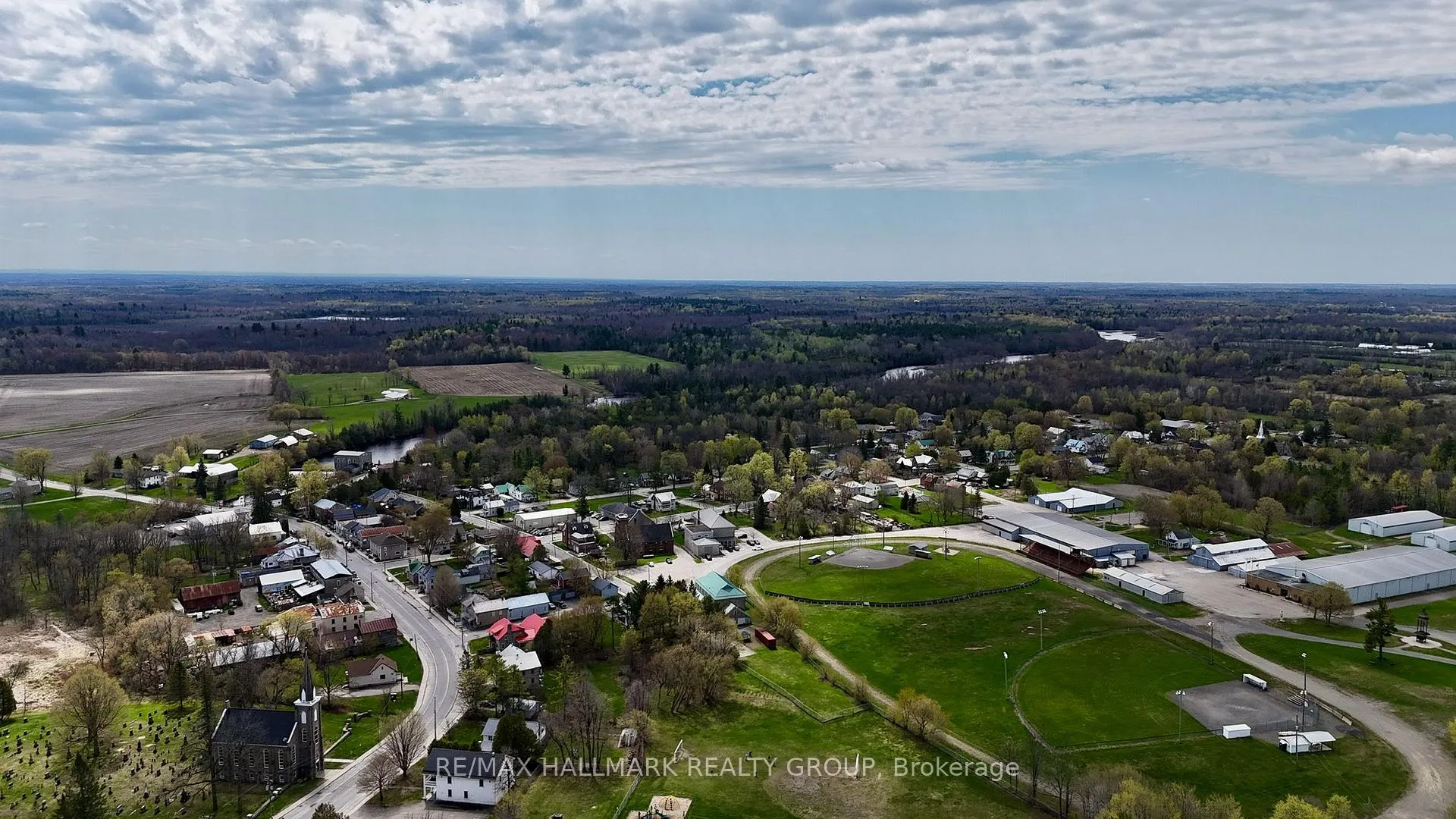 Photo 34 of 12 Cedar Street, Edwardsburgh/Cardinal, Edwardsburgh/Cardinal Twp — HOMEH