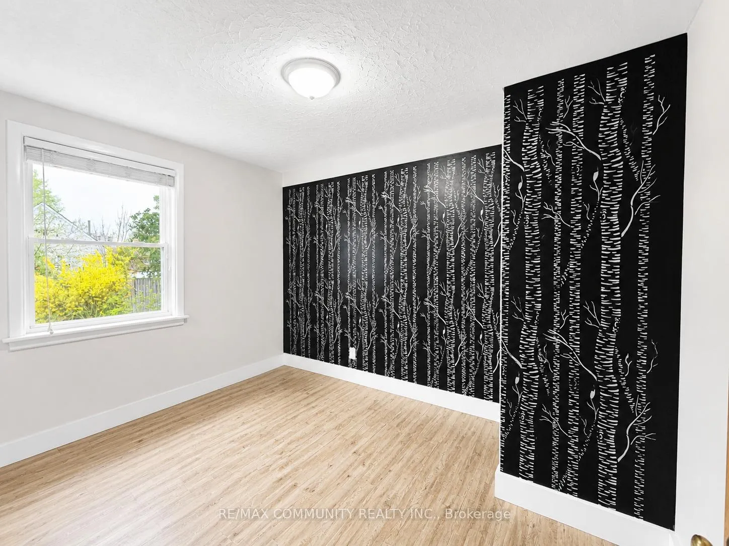 Photo 15 of Unit Main, 386 Whitney Avenue, Hamilton, Ainslie Wood — HOMEH