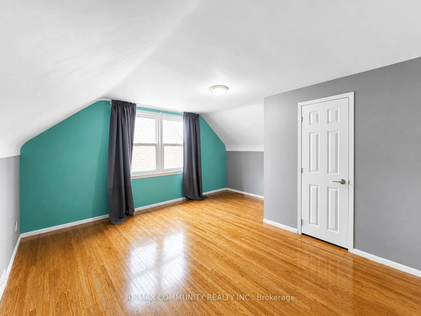 Photo 19 of Unit Main, 386 Whitney Avenue, Hamilton, Ainslie Wood — HOMEH