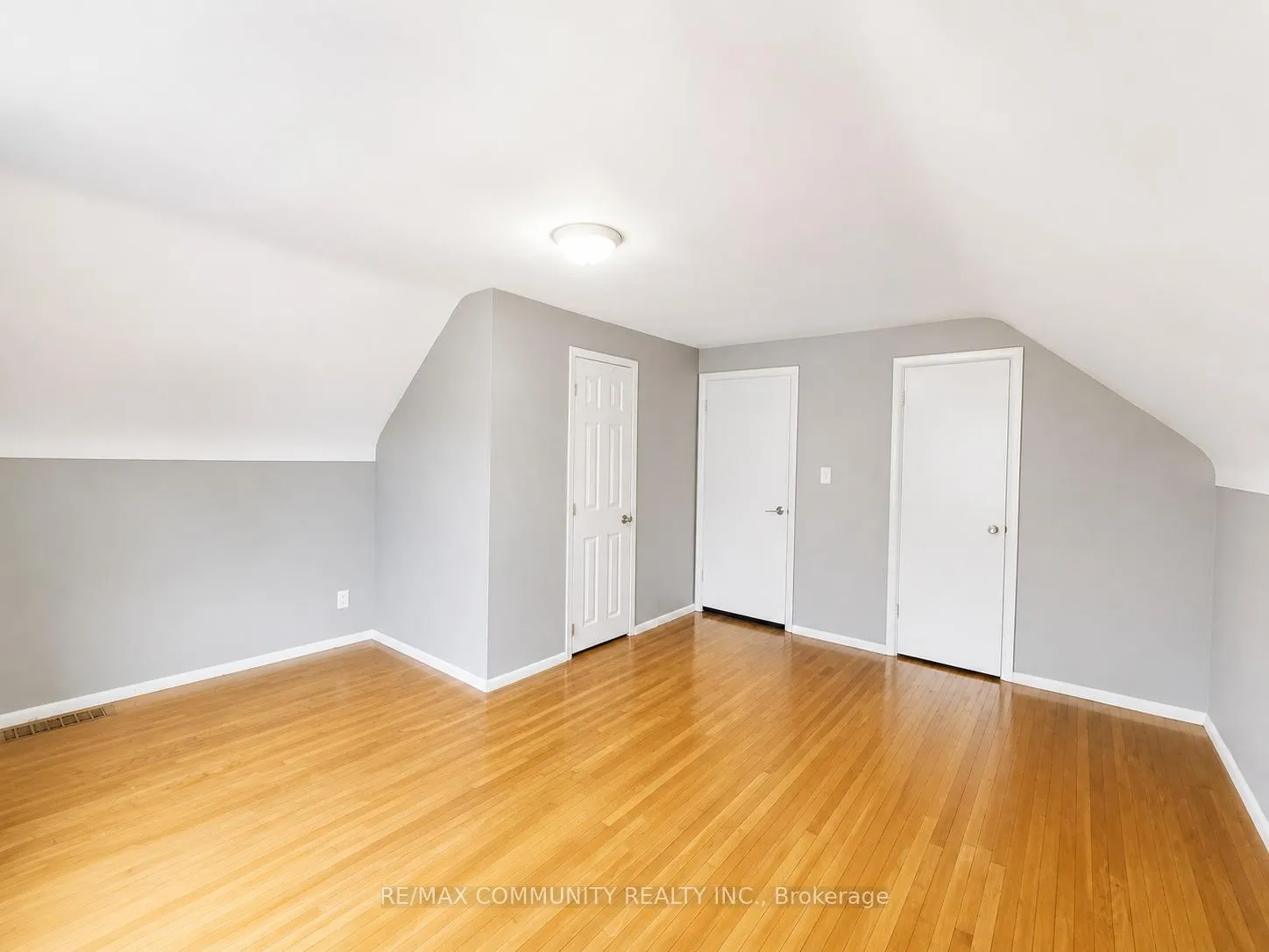 Photo 20 of Unit Main, 386 Whitney Avenue, Hamilton, Ainslie Wood — HOMEH