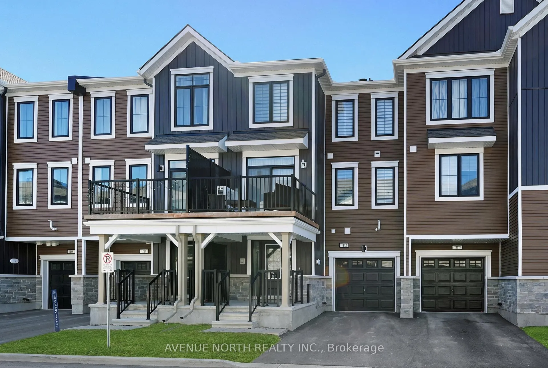 Photo 1 of 702 Hydrus Private, Ottawa, Barrhaven - Half Moon Bay — HOMEH