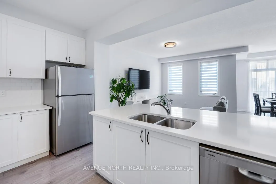Photo 7 of 702 Hydrus Private, Ottawa, Barrhaven - Half Moon Bay — HOMEH